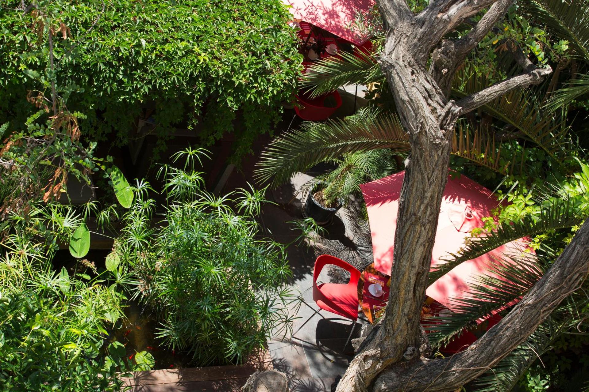 Hotel des Arceaux - Photo 28