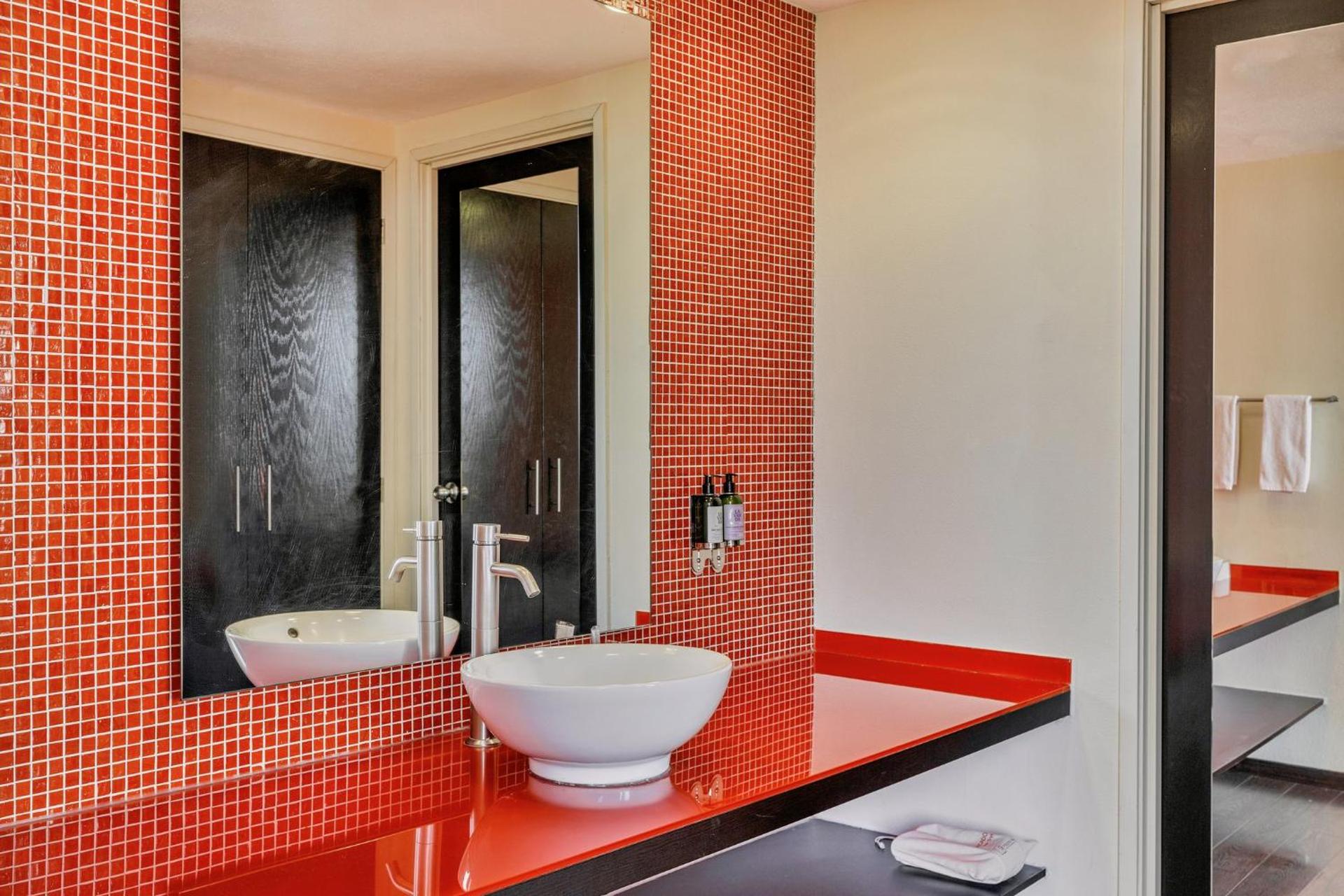 Fiesta Inn Centro Historico - Photo 14