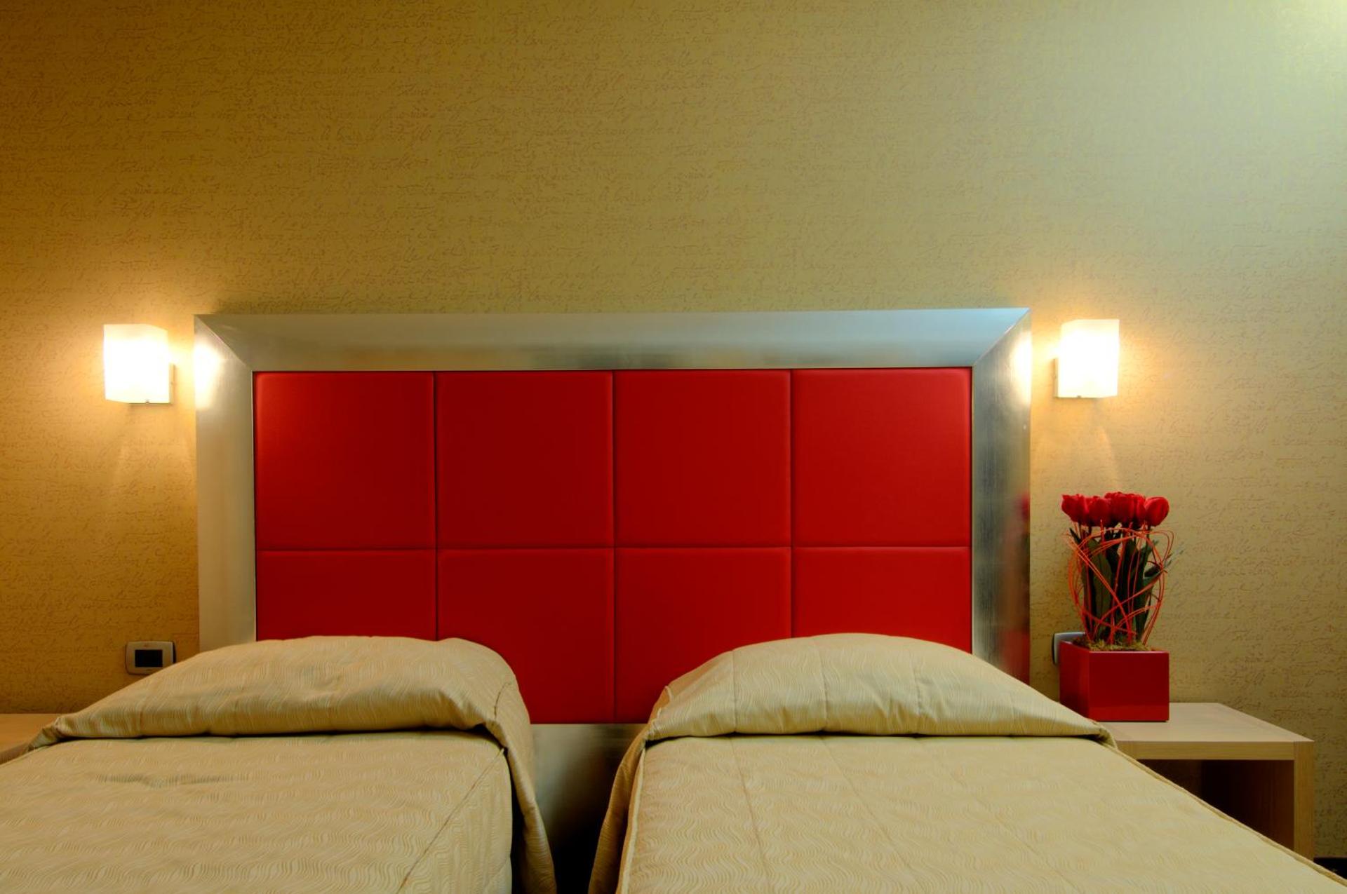 Hotel Susa - Photo 39