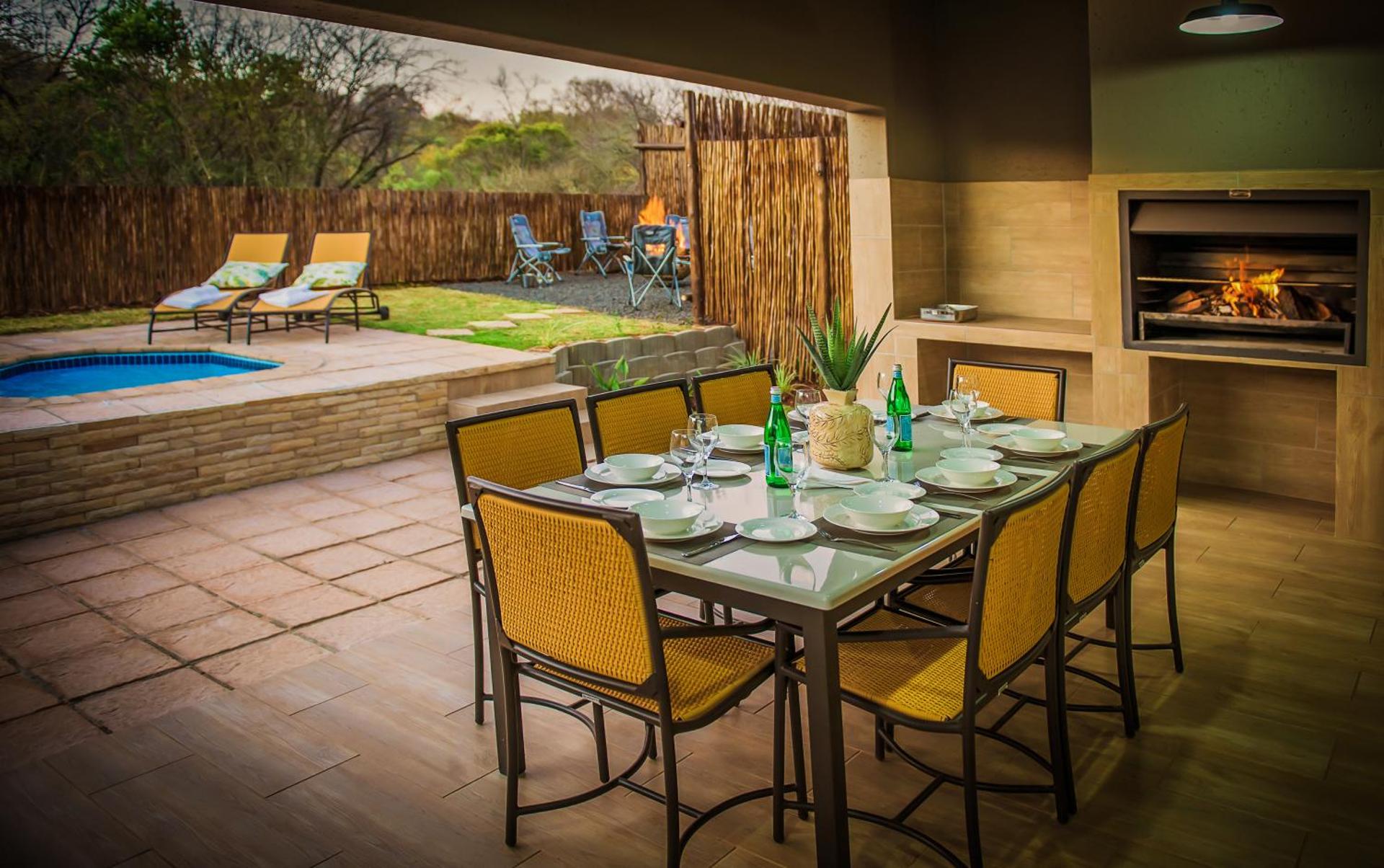 Four-Bedroom House with Private Splash Pool