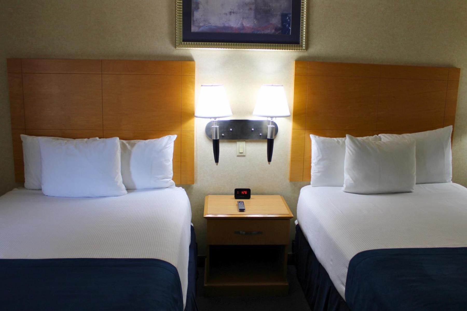 Marco LaGuardia Hotel & Suites - Photo 18