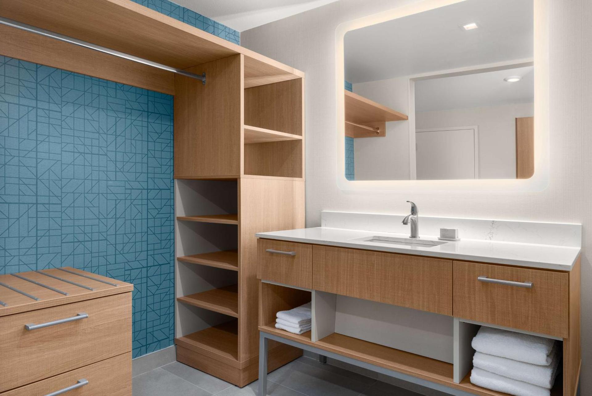 Homewood Suites By Hilton North Las Vegas Speedway - Photo 33