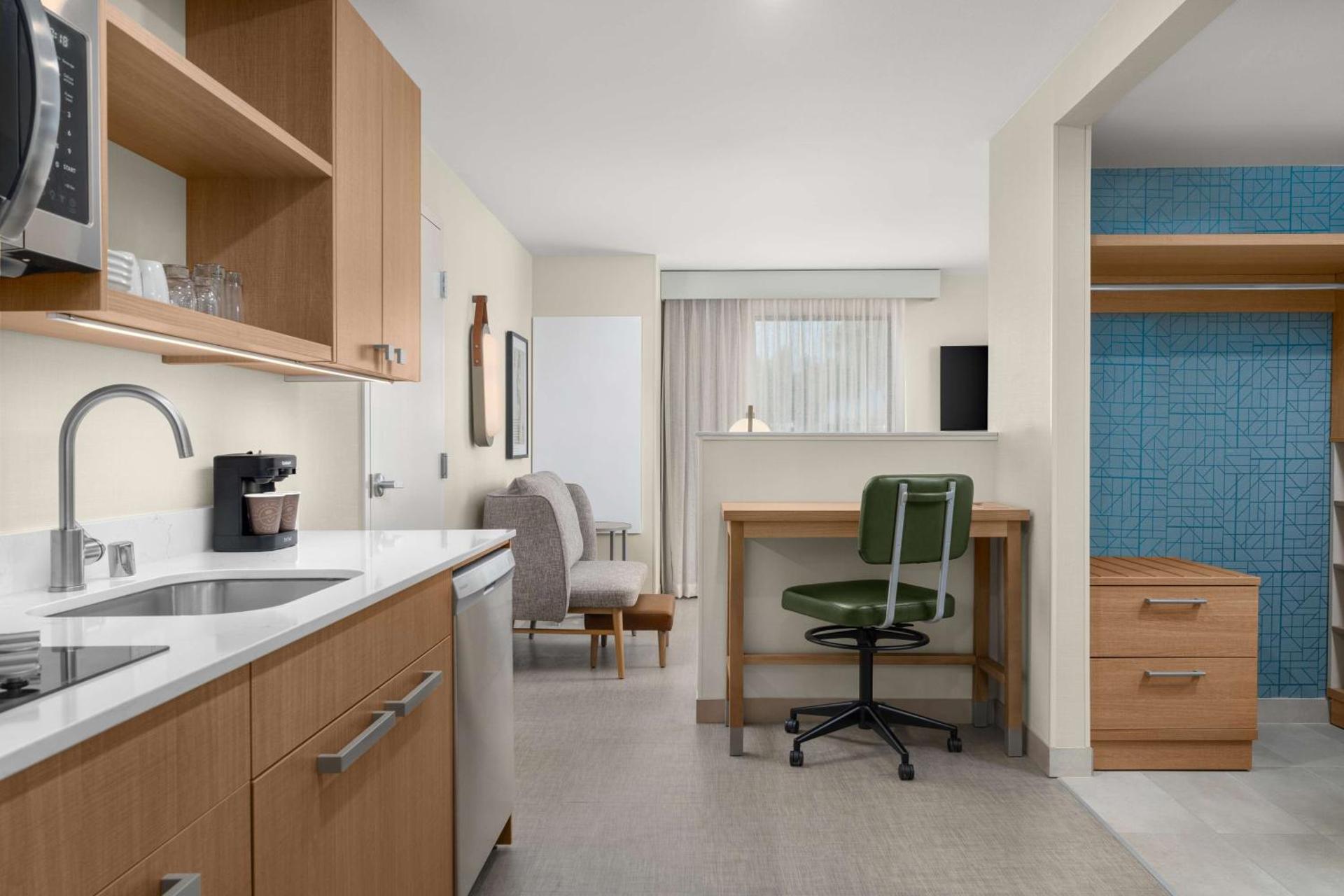 Homewood Suites By Hilton North Las Vegas Speedway - Photo 32