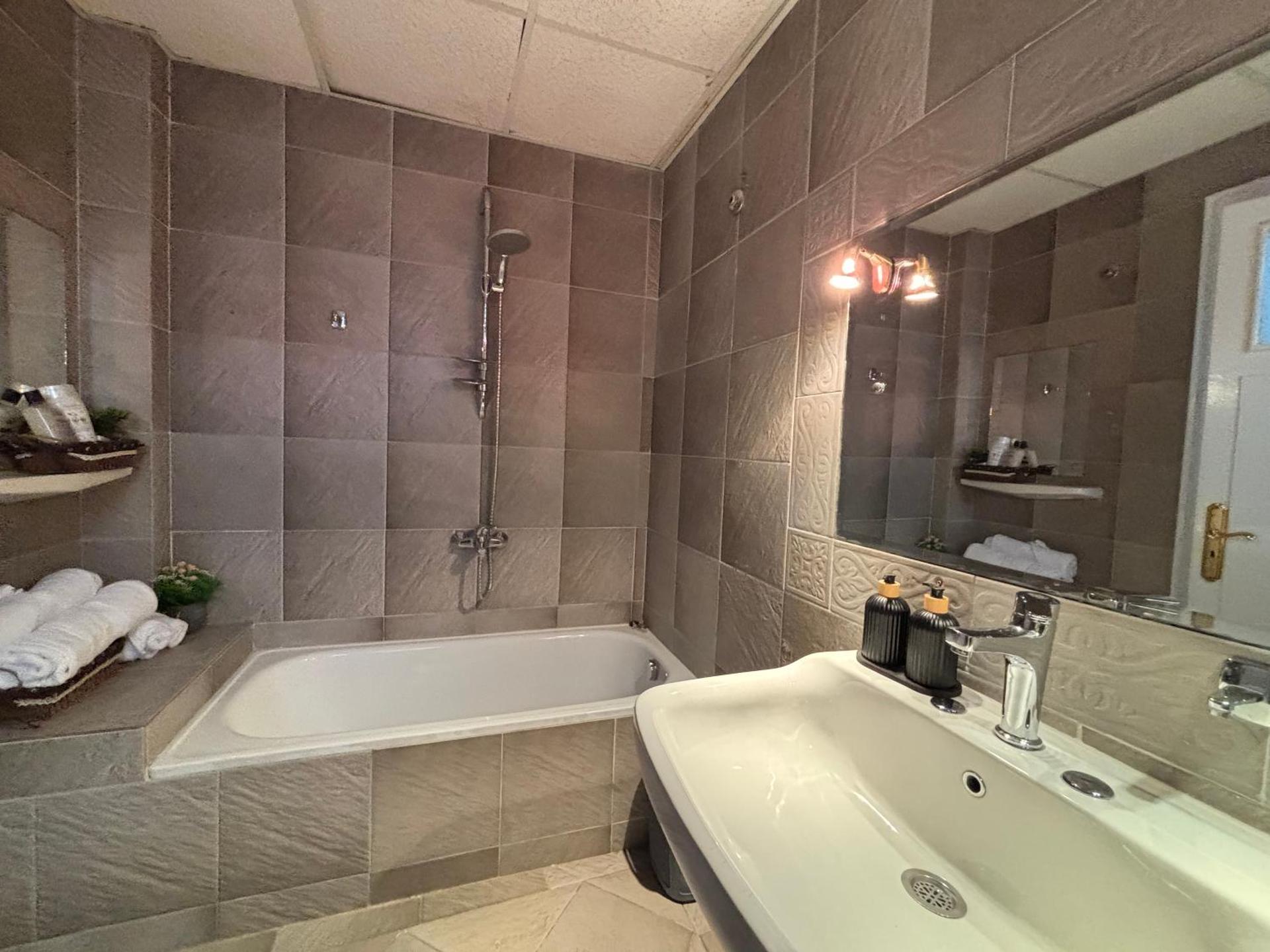 Sunset homes in Downtown Cairo - Photo 29