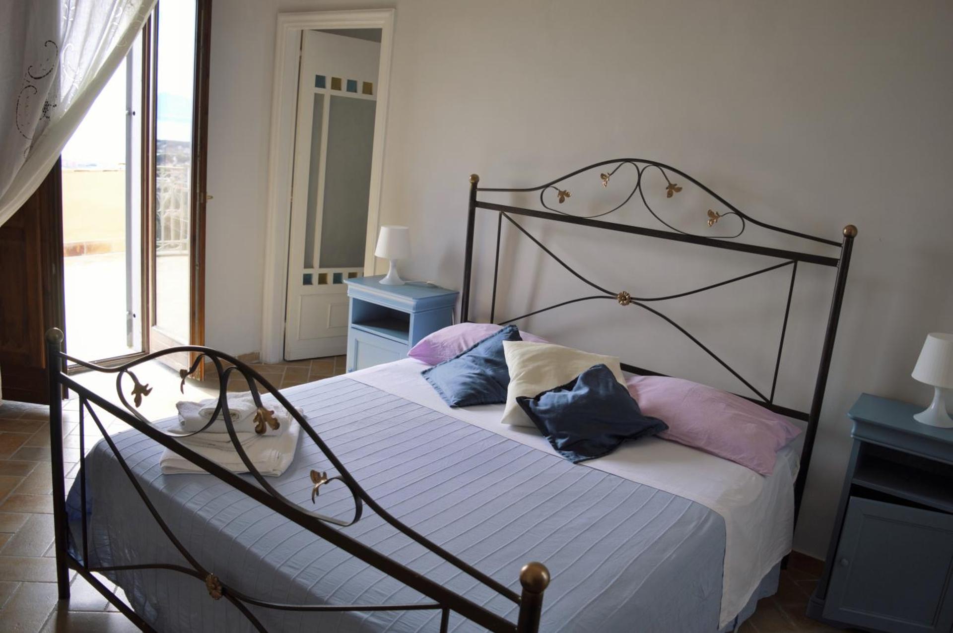 Superior Double Room with Sea View - Photo 4