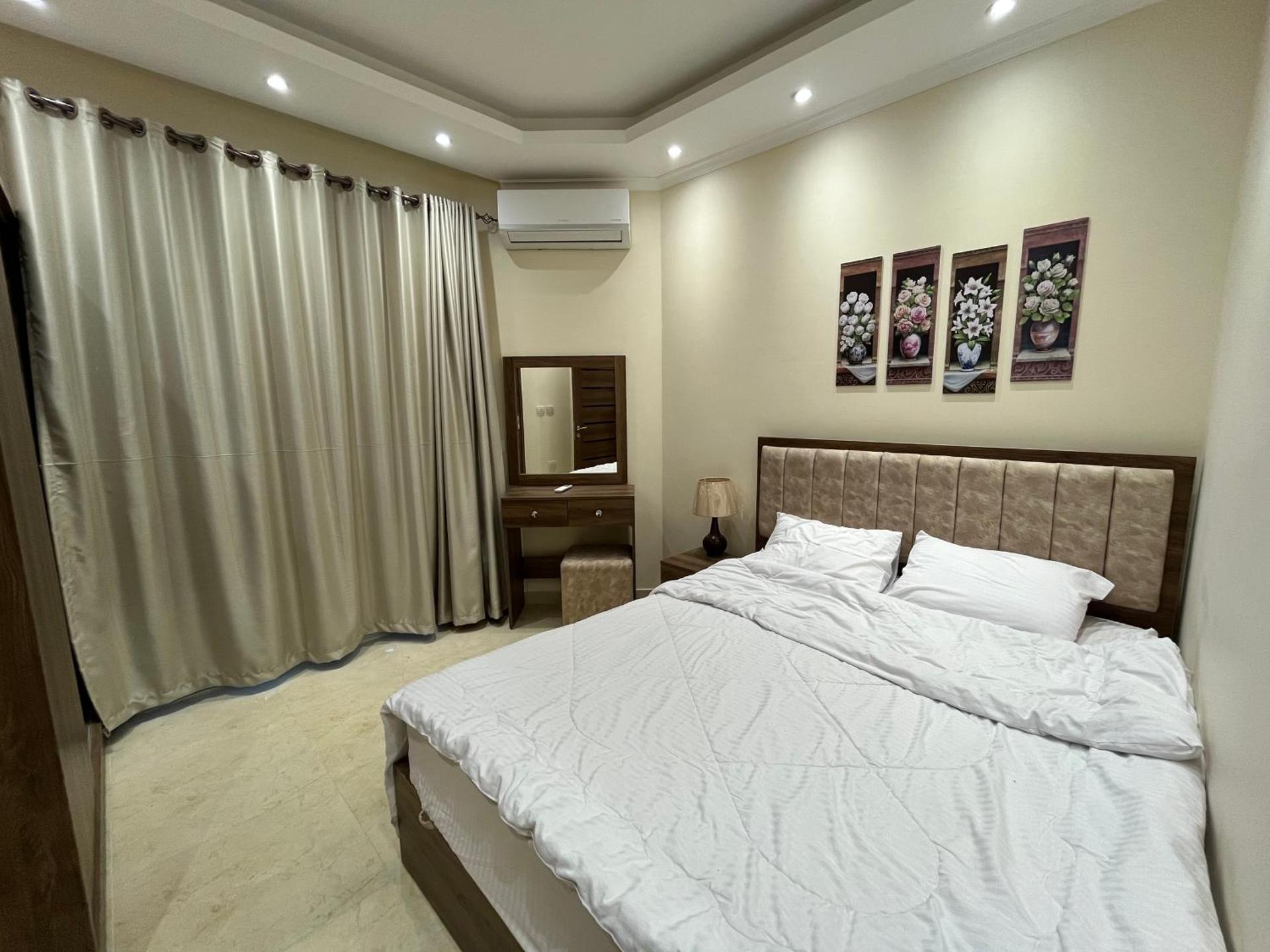 La Quinta Beach Resort - Photo 36