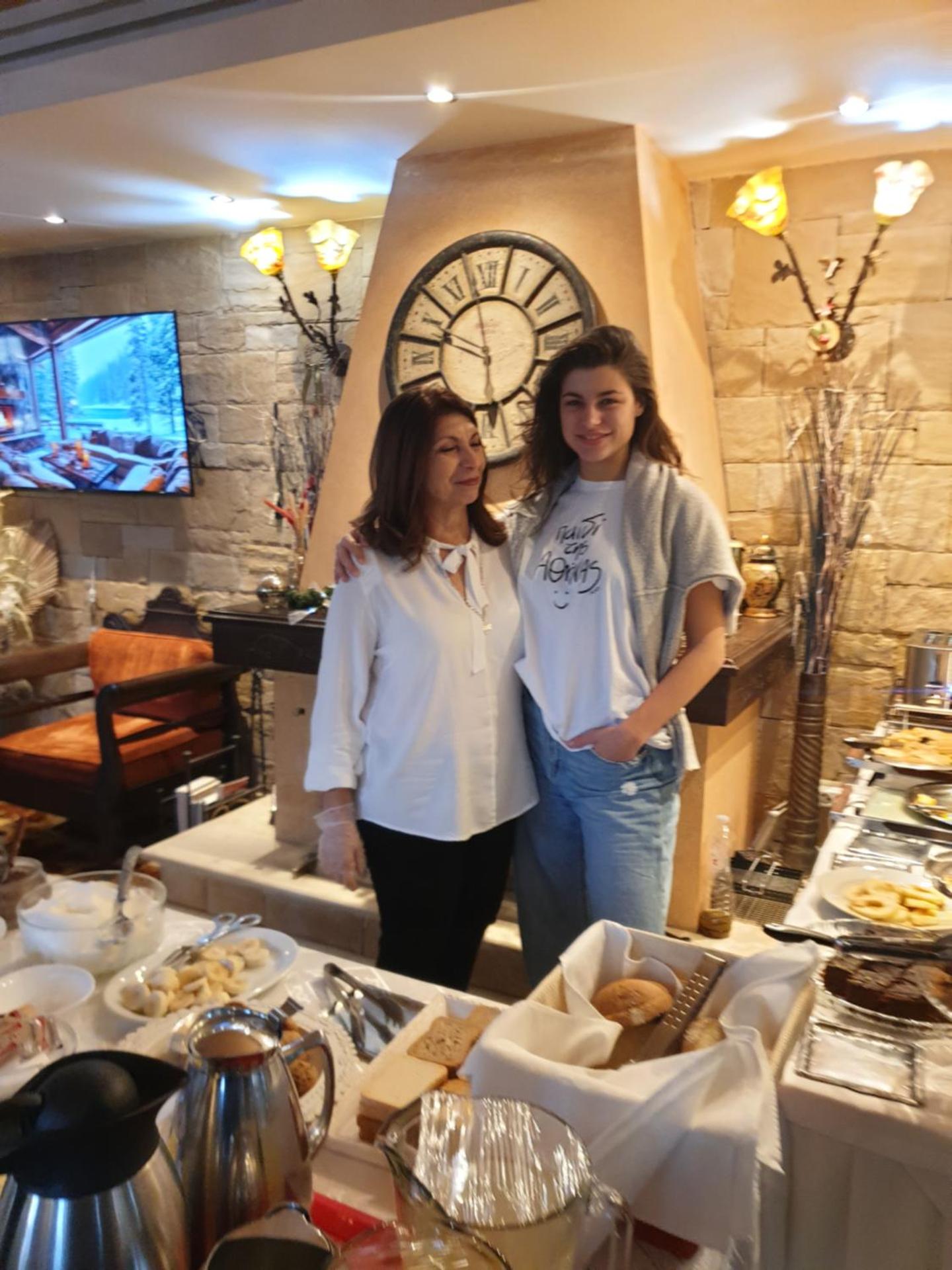 ''EPAVLIS boutique GALAXIDI'' - Photo 221