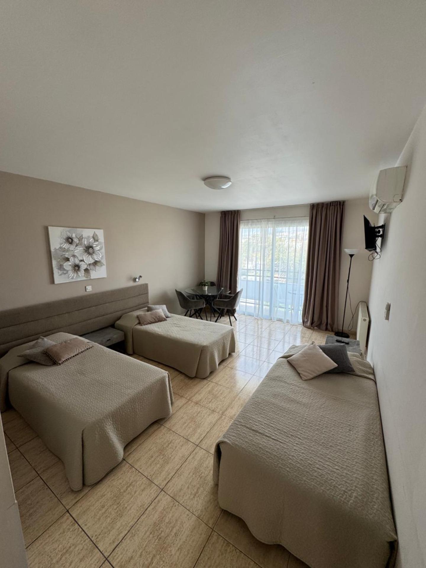 Marianna Hotel Apartments - Photo 3