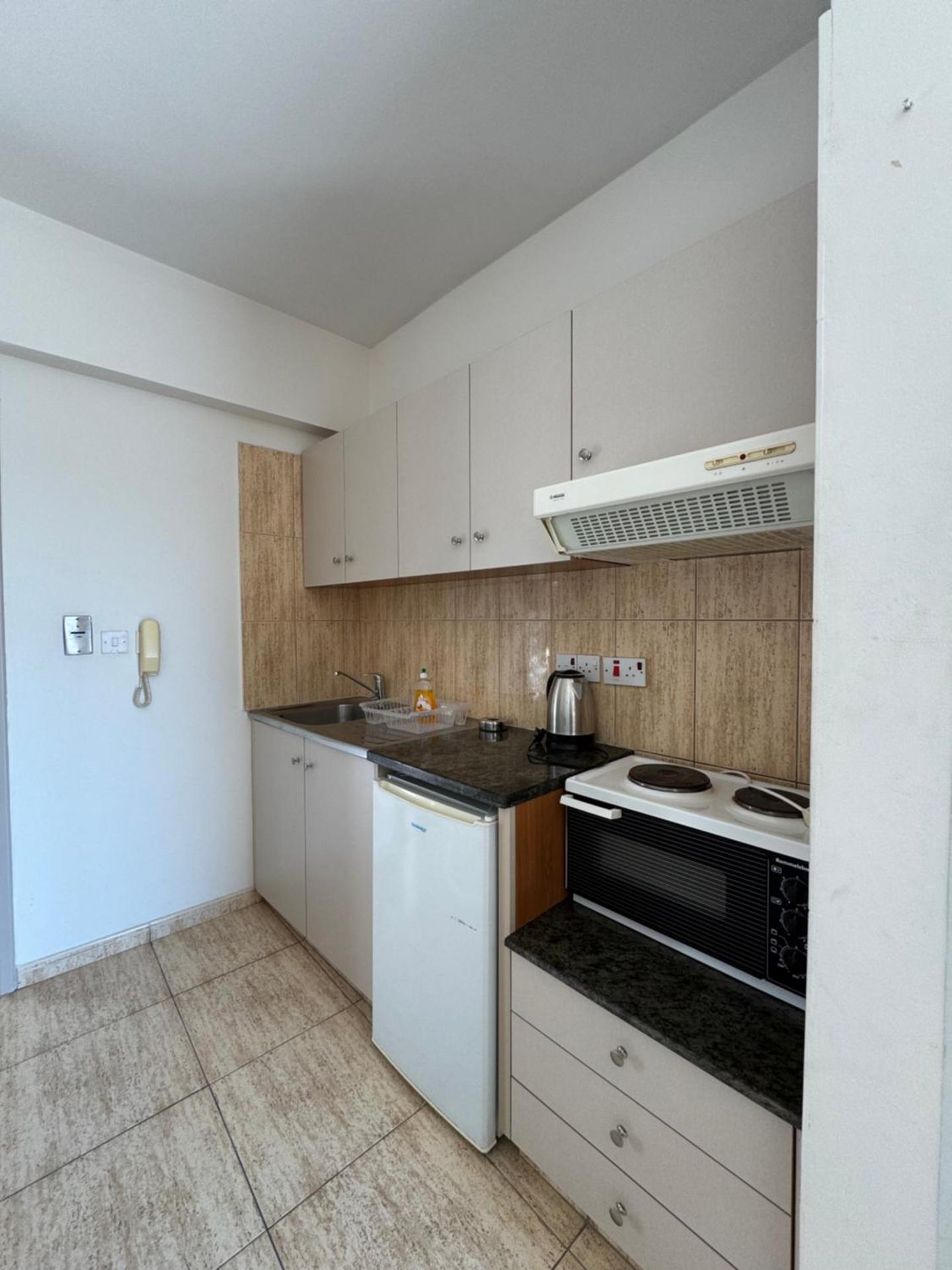 Marianna Hotel Apartments - Photo 8