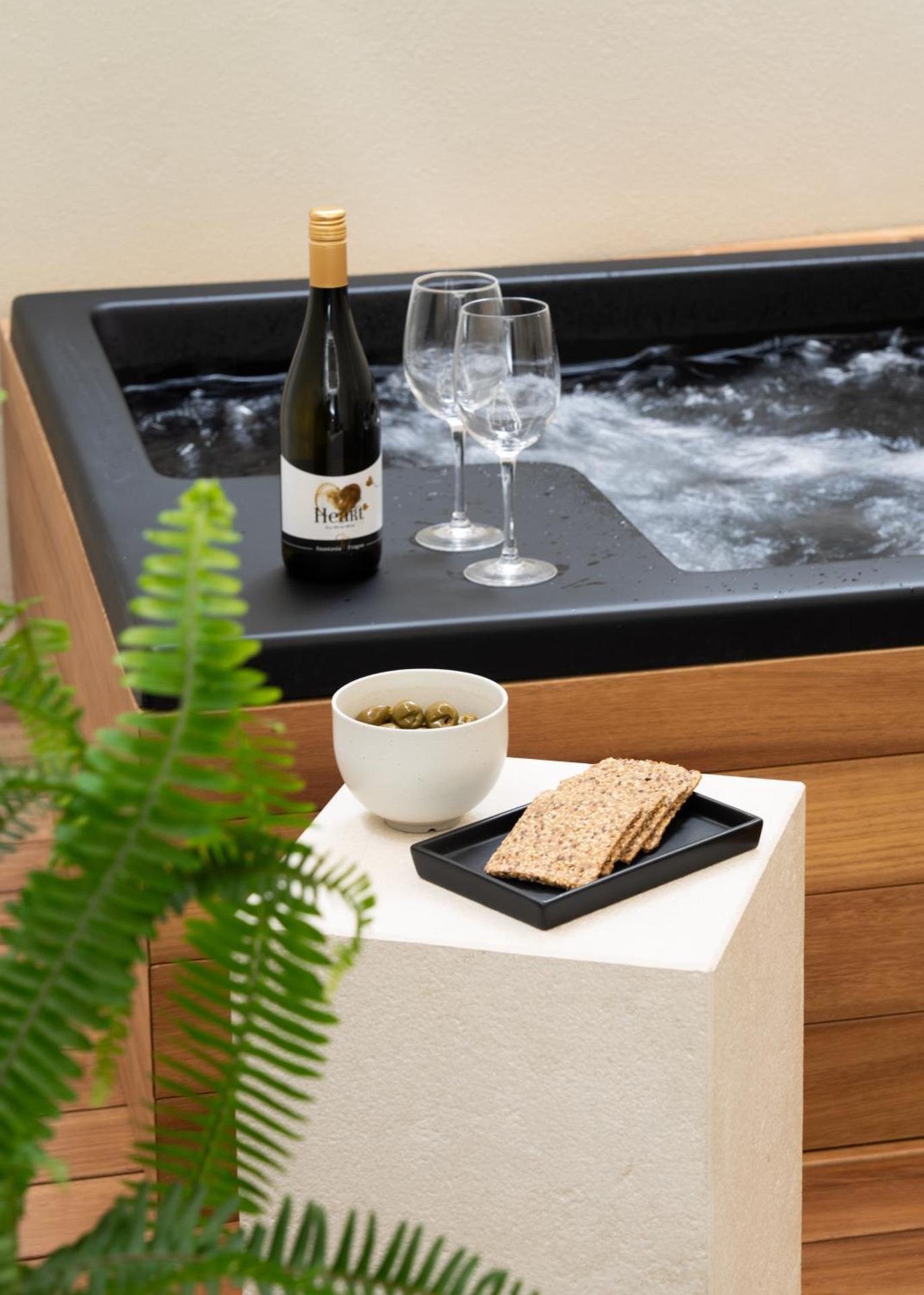 Num Suites & Lofts Athens - Photo 129