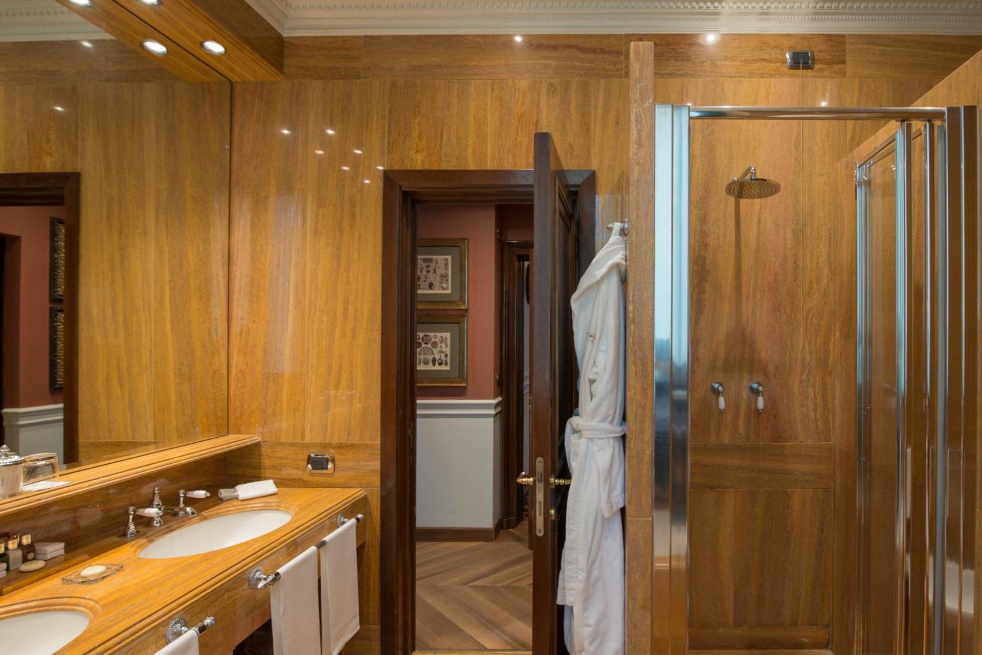 Hotel de la Ville Monza - Small Luxury Hotels of the World - Photo 62