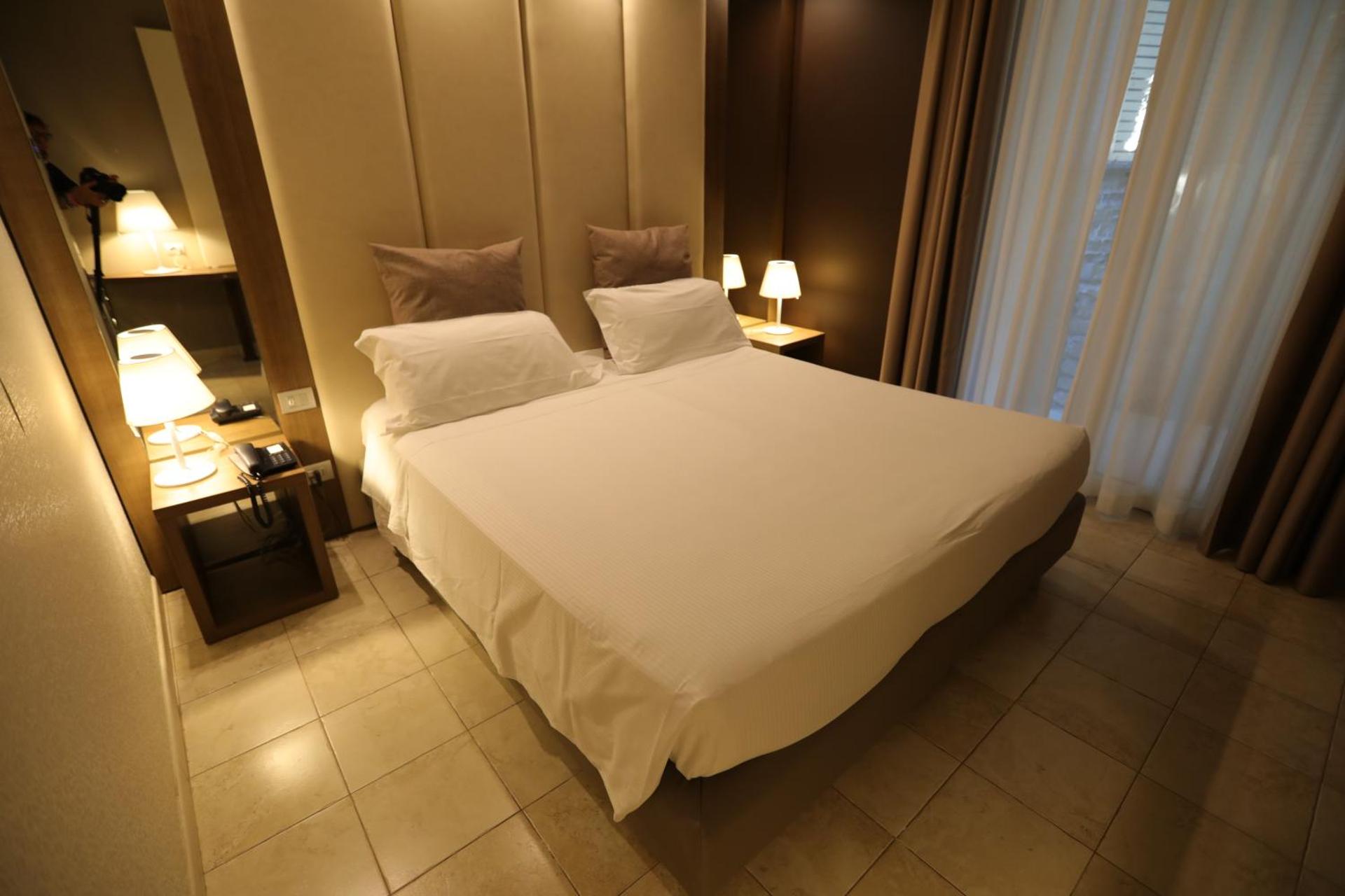 Hotel Lafayette - Photo 32