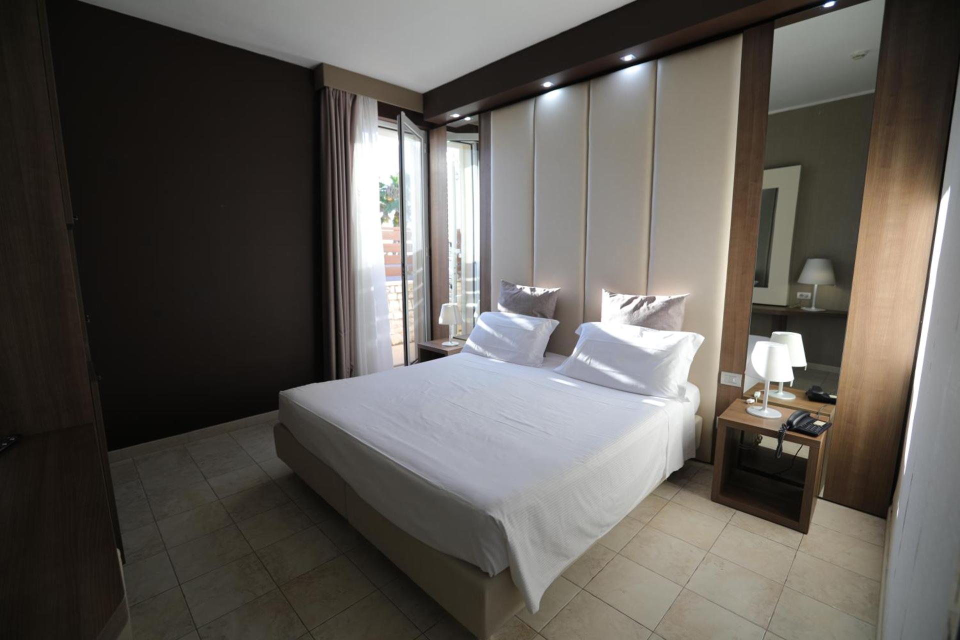 Hotel Lafayette - Photo 31