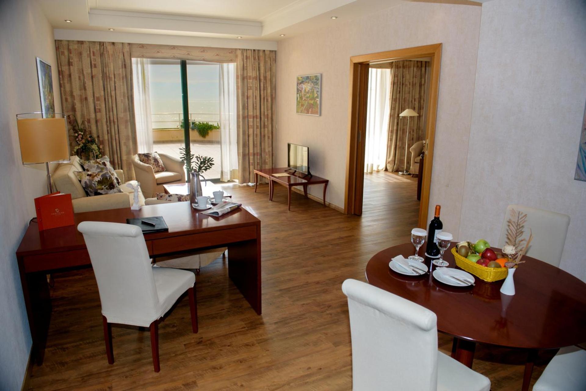 Ramada Plaza by Wyndham Thraki - Photo 23