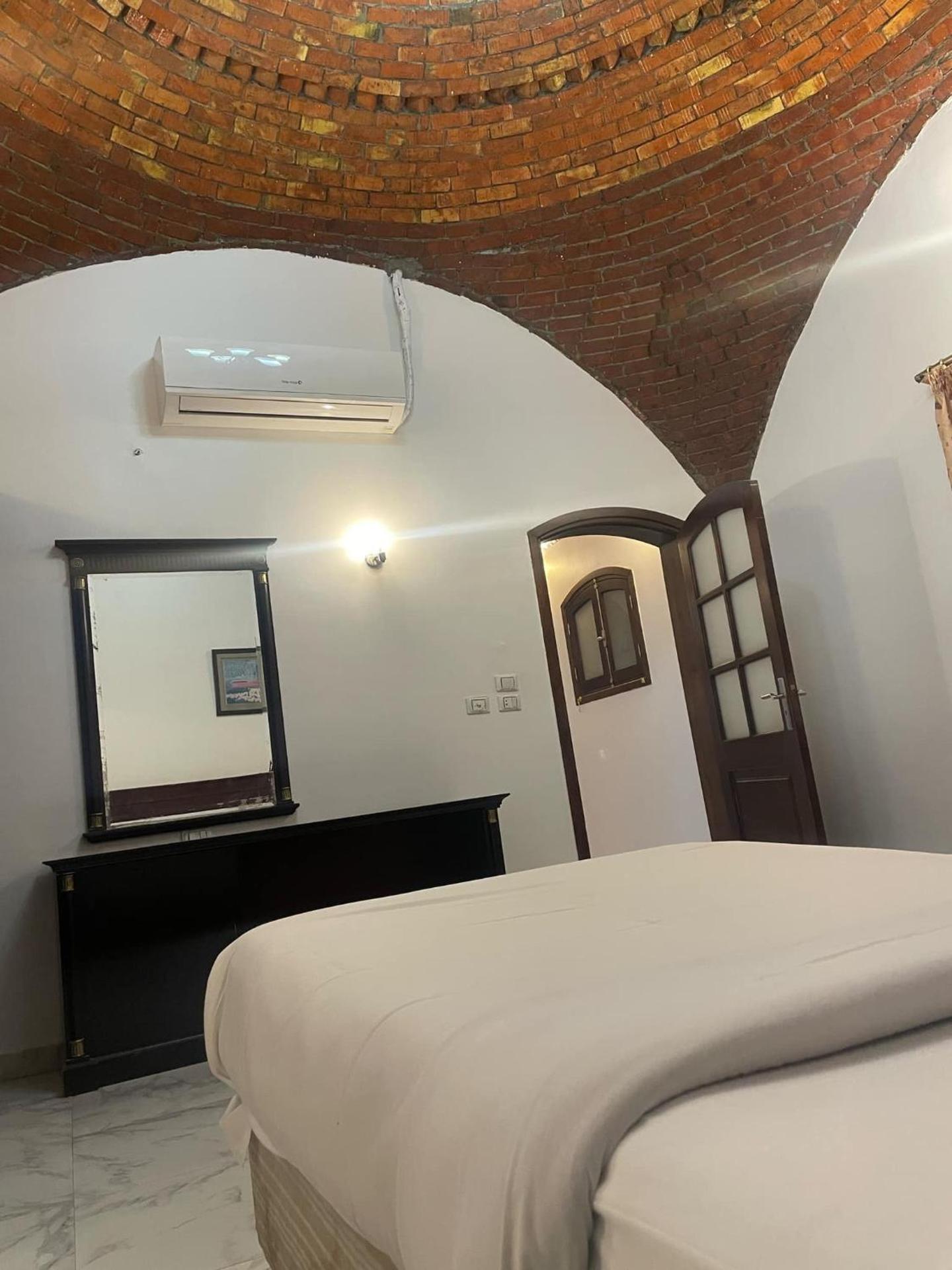 Eye of Horus House - Photo 63