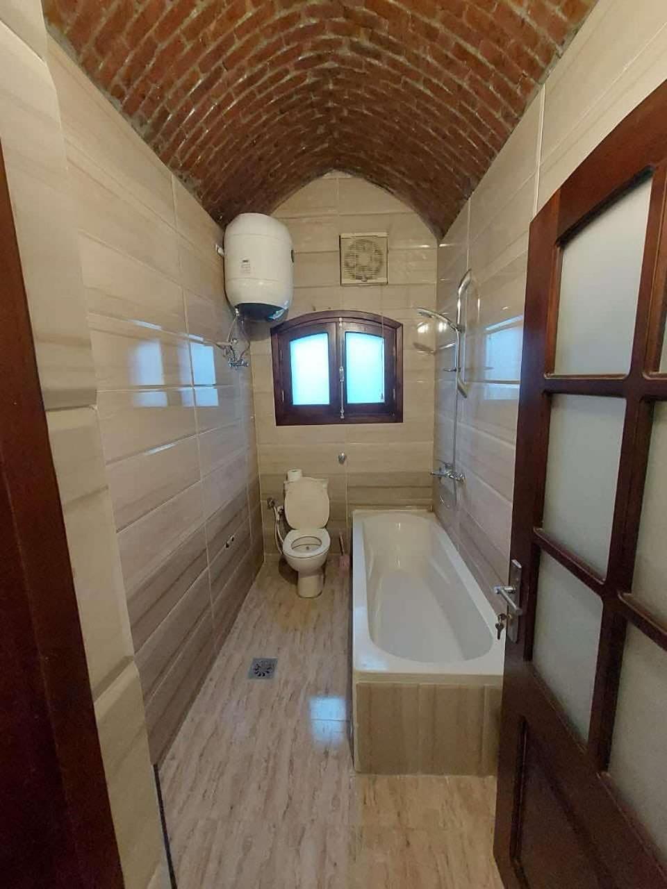 Eye of Horus House - Photo 78