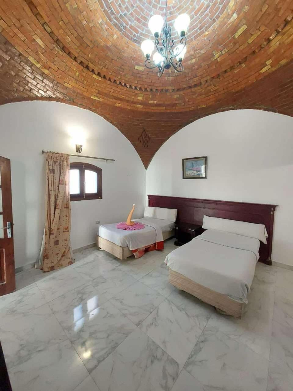 Eye of Horus House - Photo 64