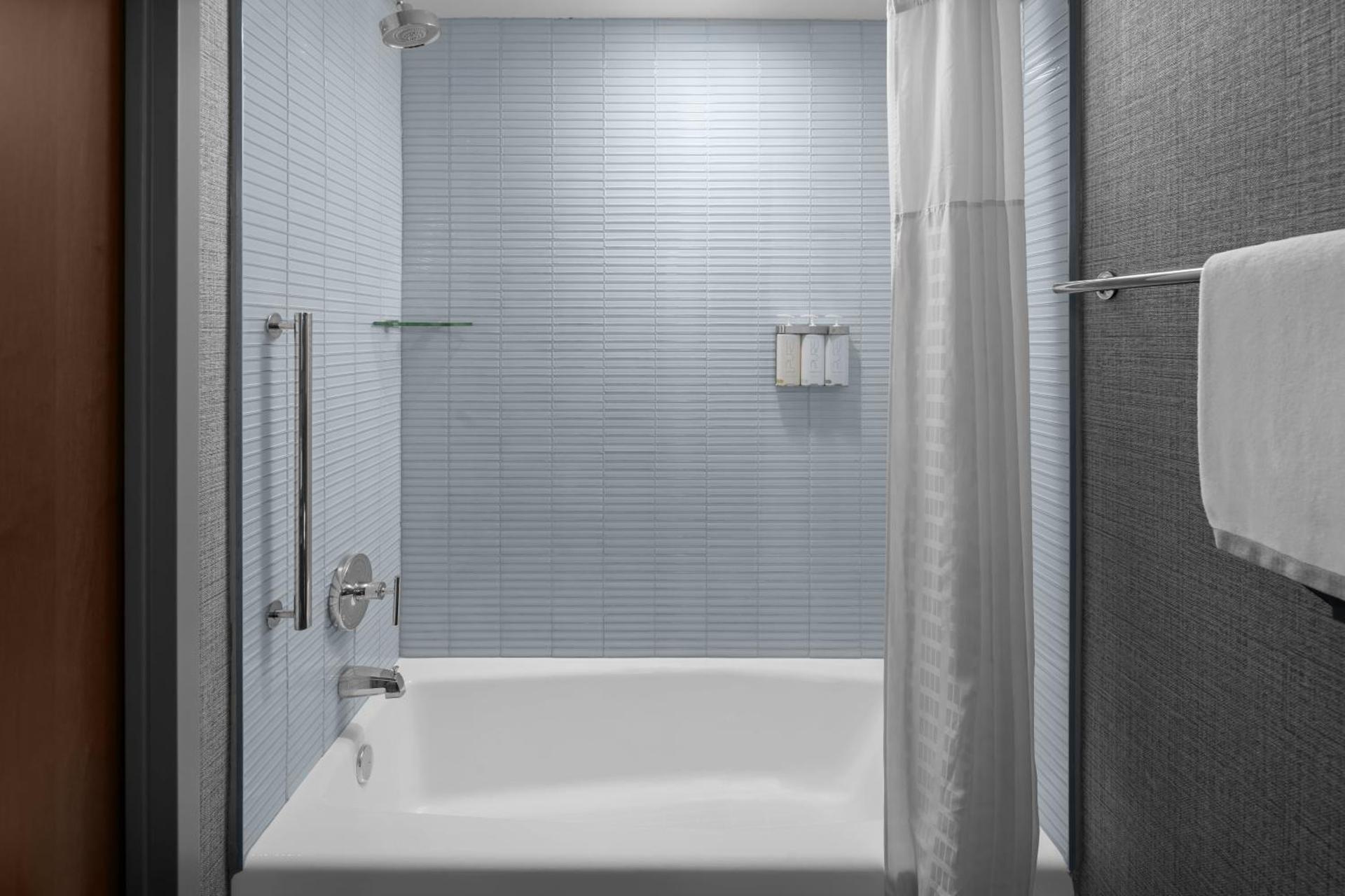 Cambria Hotel New York - Chelsea - Photo 33