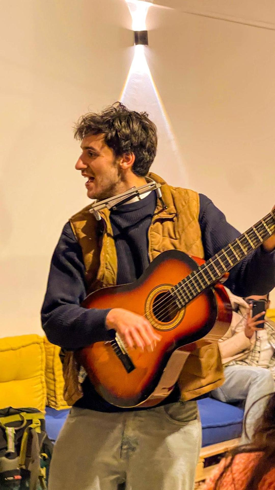 Ithaka Raml Hostel - Photo 73