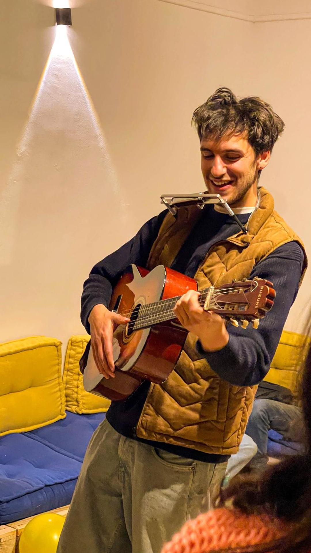 Ithaka Raml Hostel - Photo 78