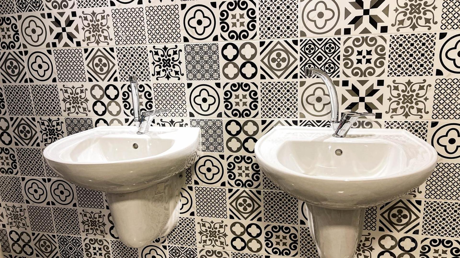 Ithaka Raml Hostel - Photo 83