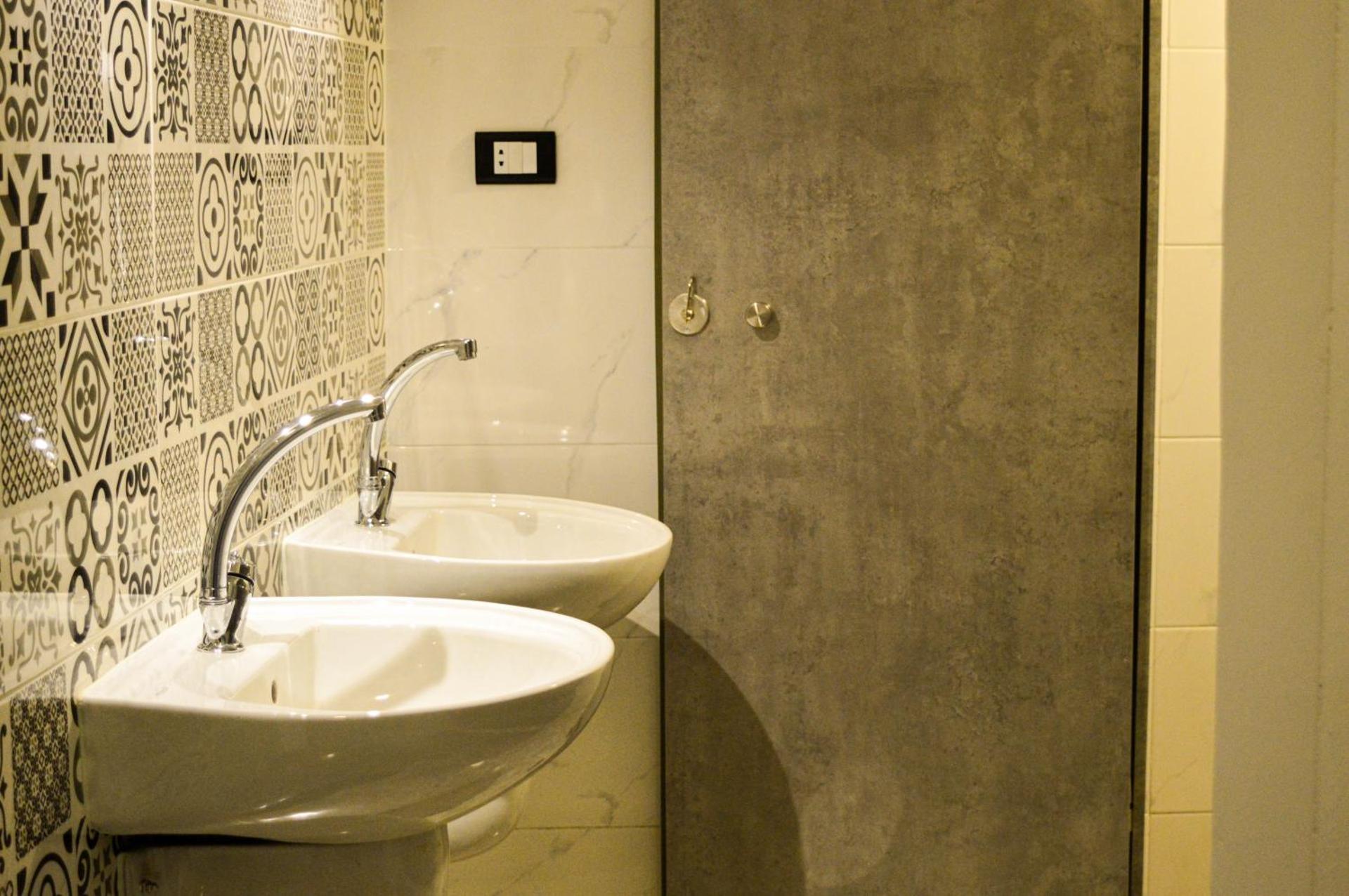 Ithaka Raml Hostel - Photo 89