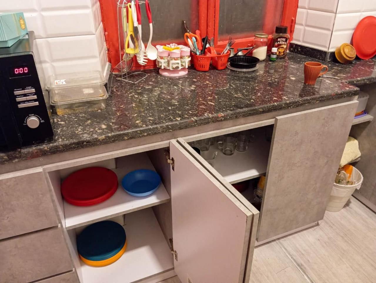 Ithaka Raml Hostel - Photo 101