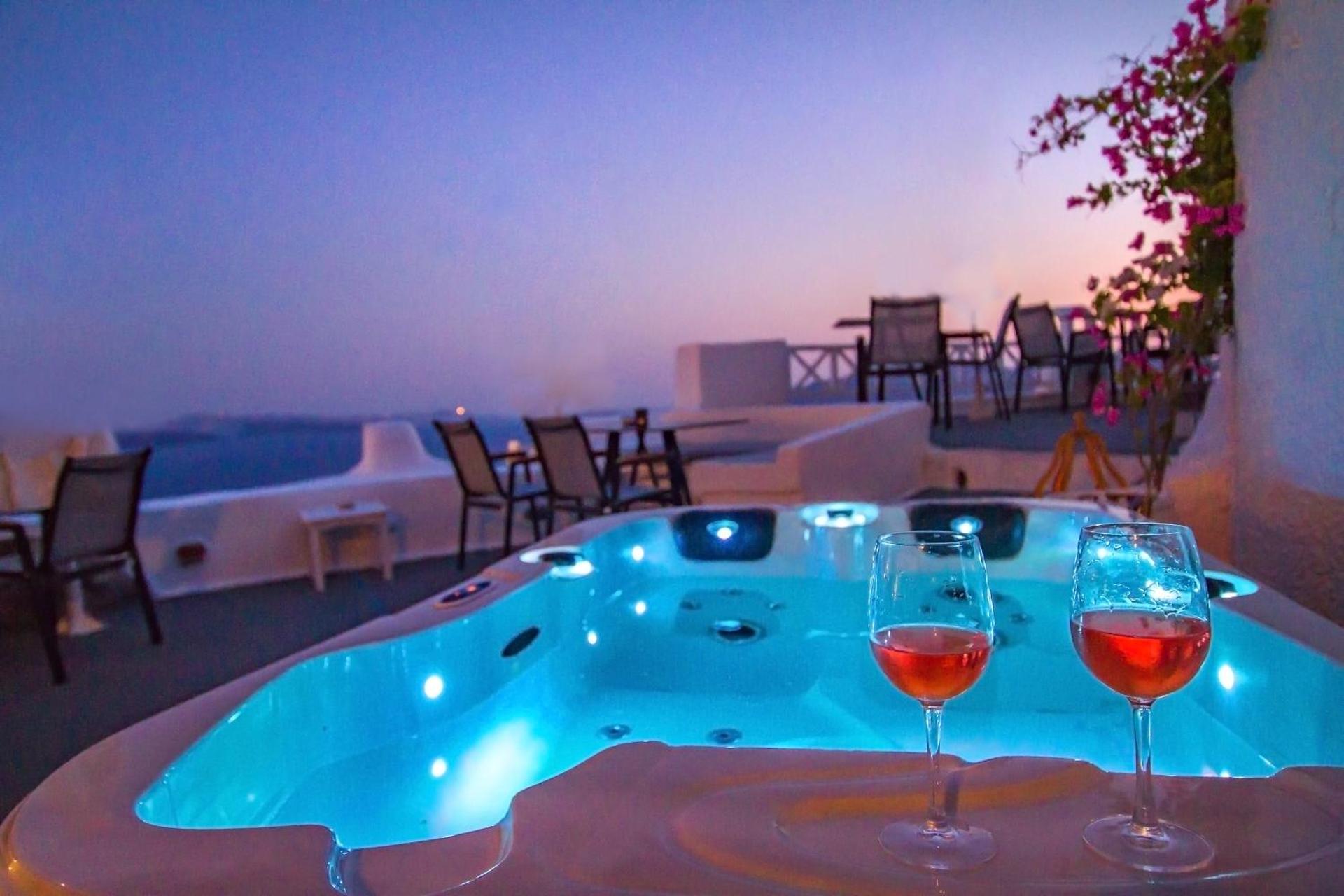 Alexander's Suites - Photo 3