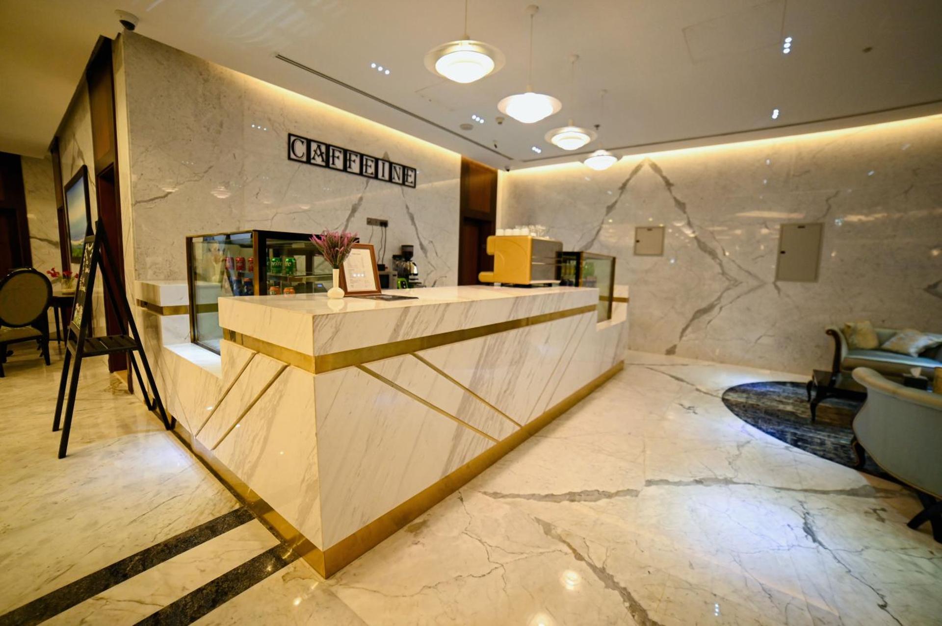 Seven Seas Hotel - Photo 81