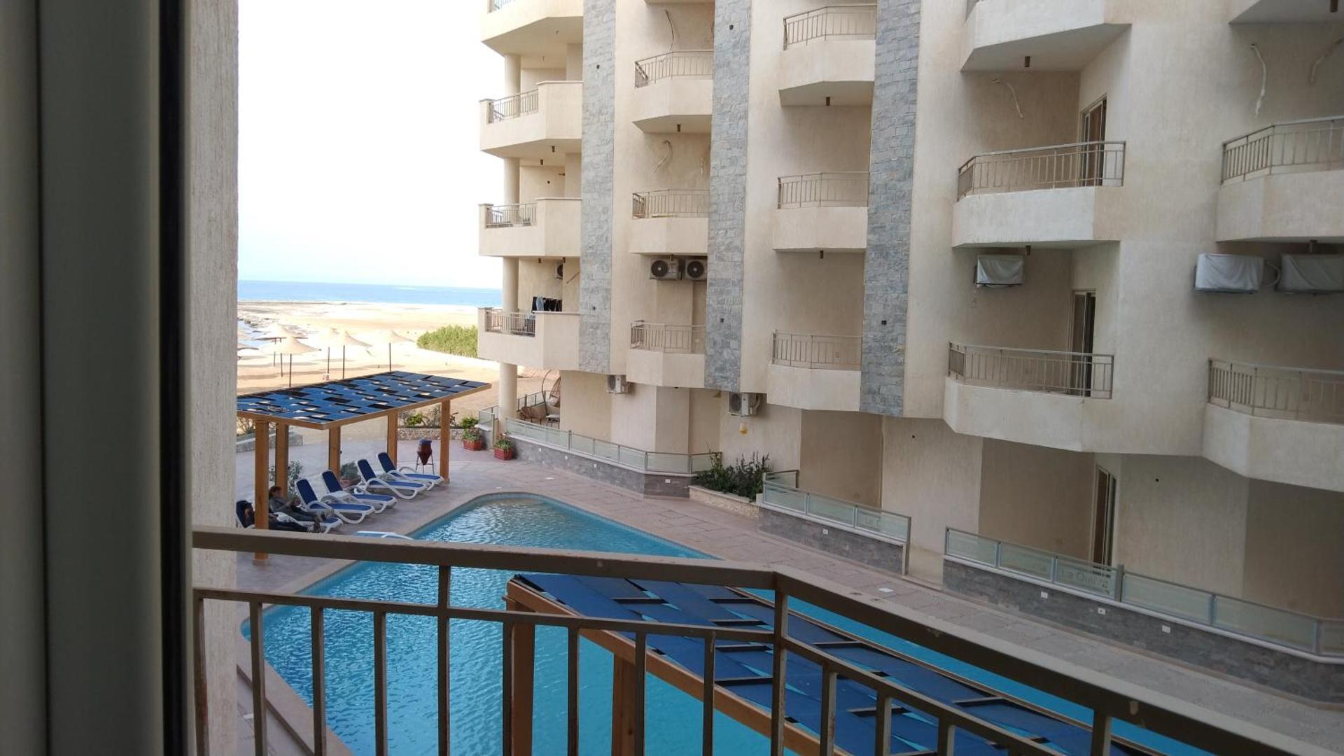 La Quinta Beach Resort - Photo 23