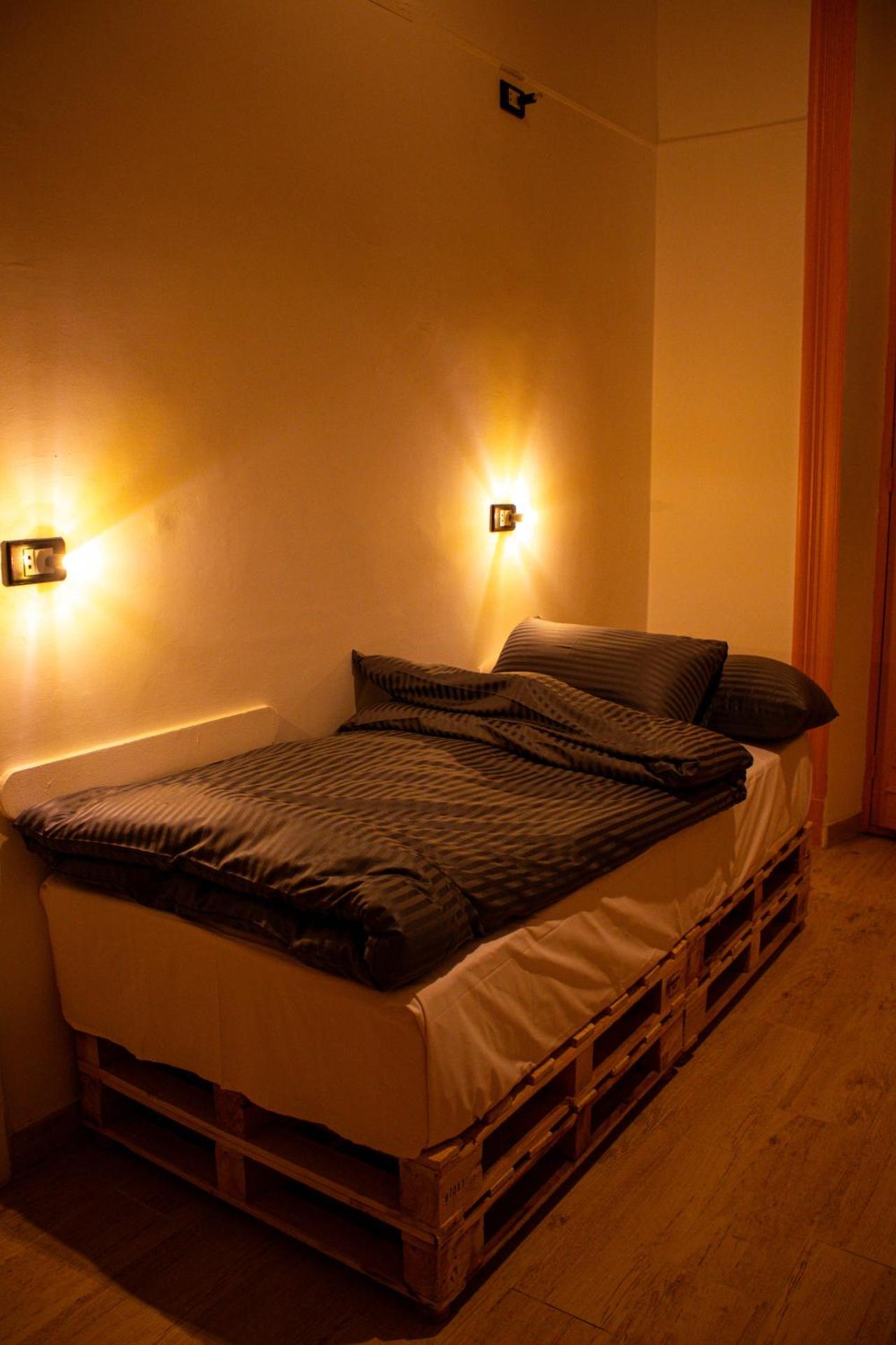 Standard Single Room with Shared Bathroom