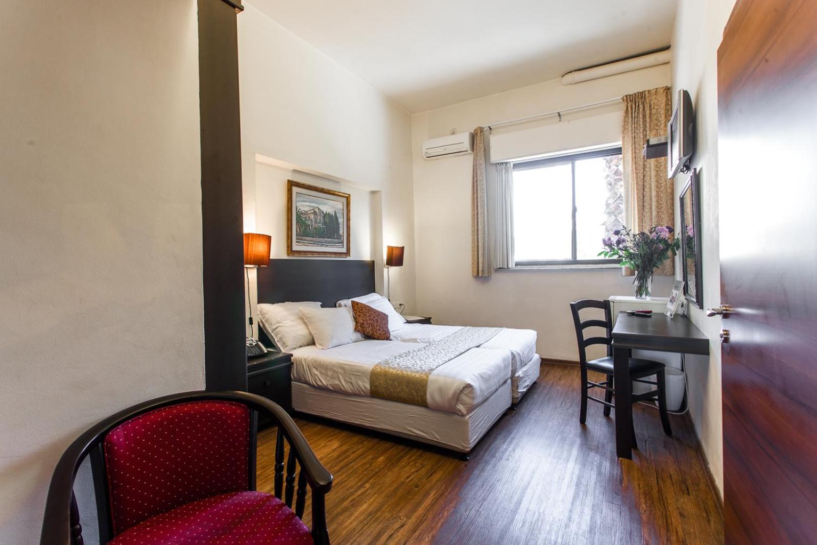 A Little House In Rechavia - Photo 29