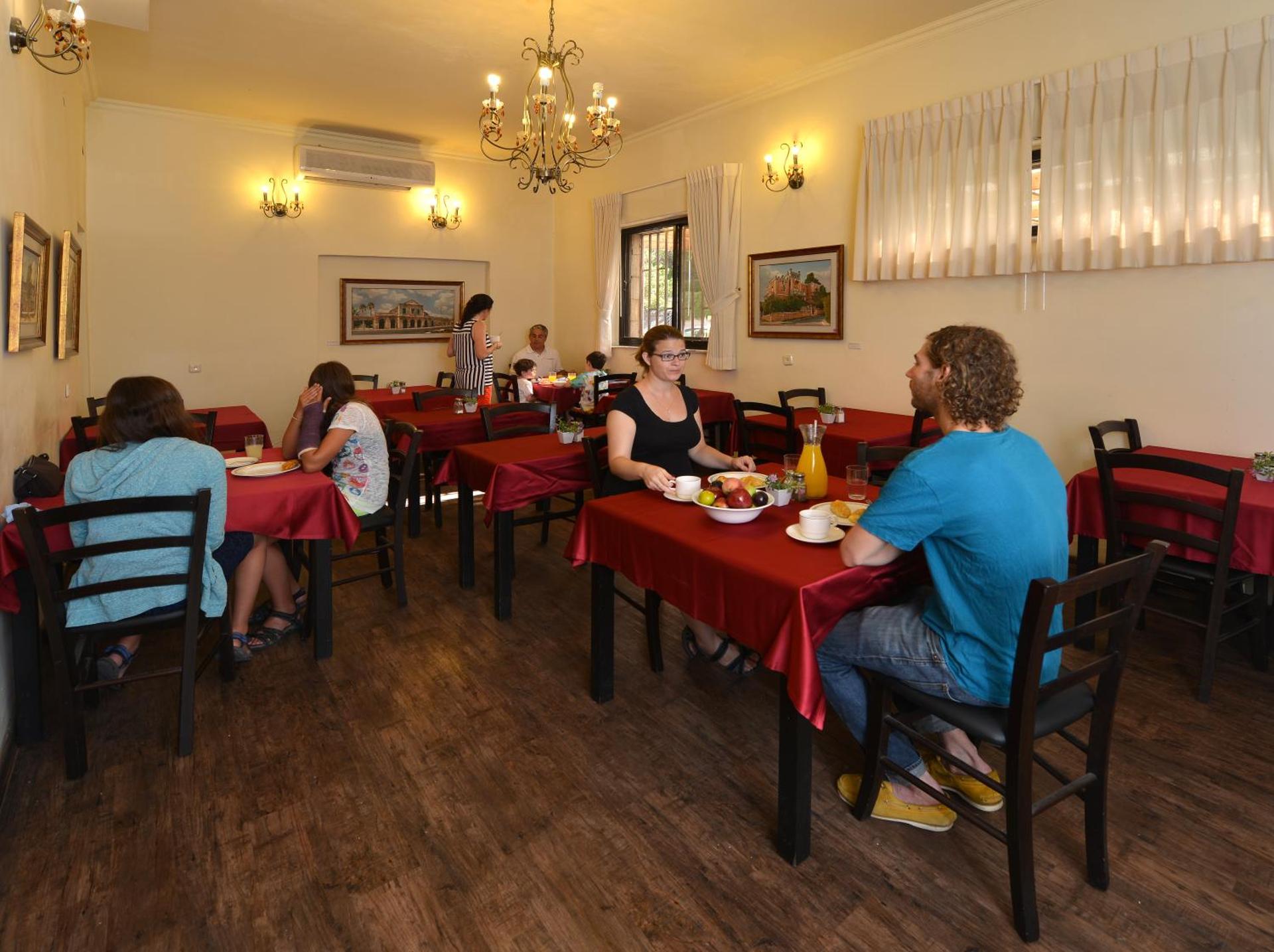 A Little House In Rechavia - Photo 80