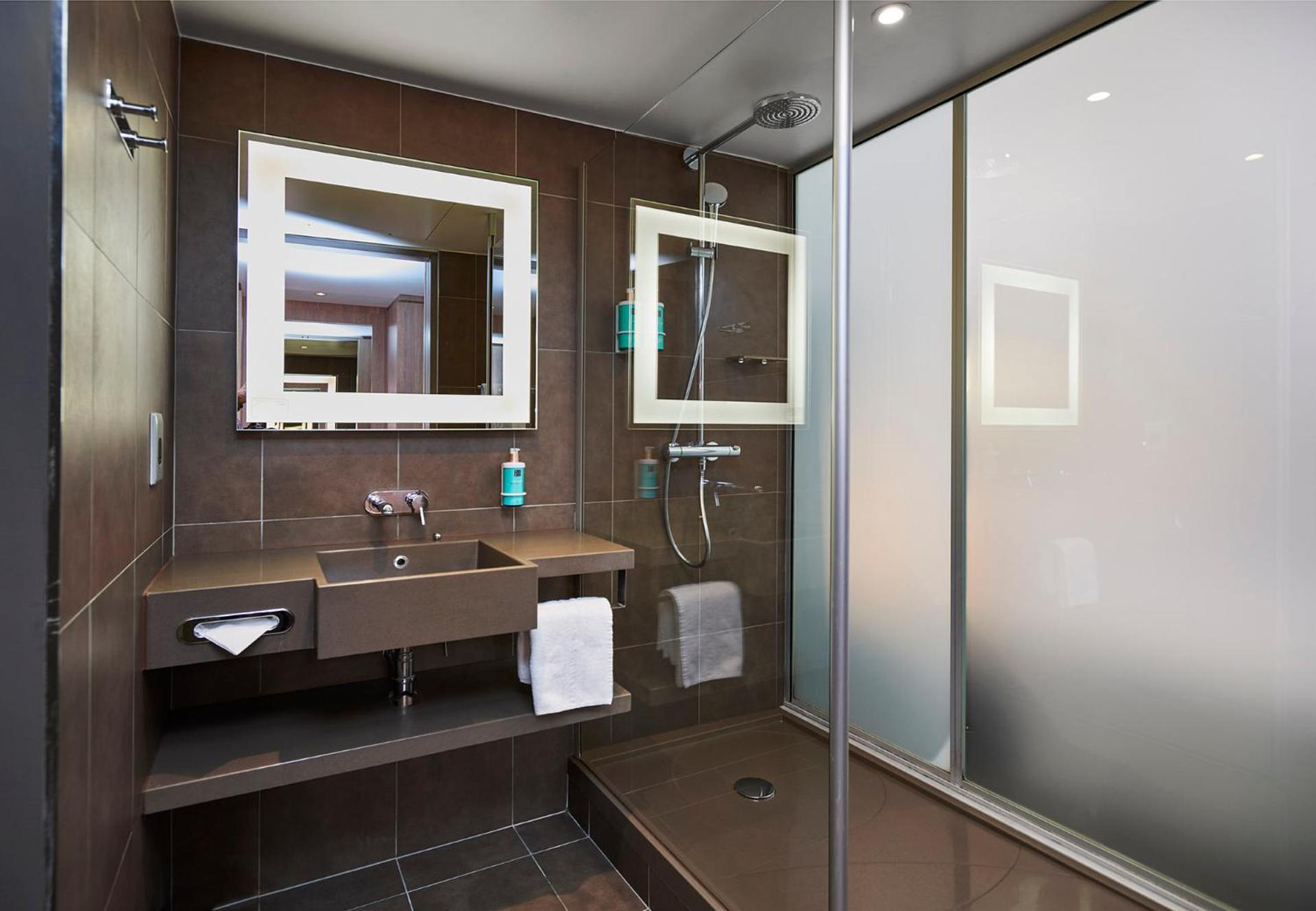 Novotel London Tower Bridge - Photo 7