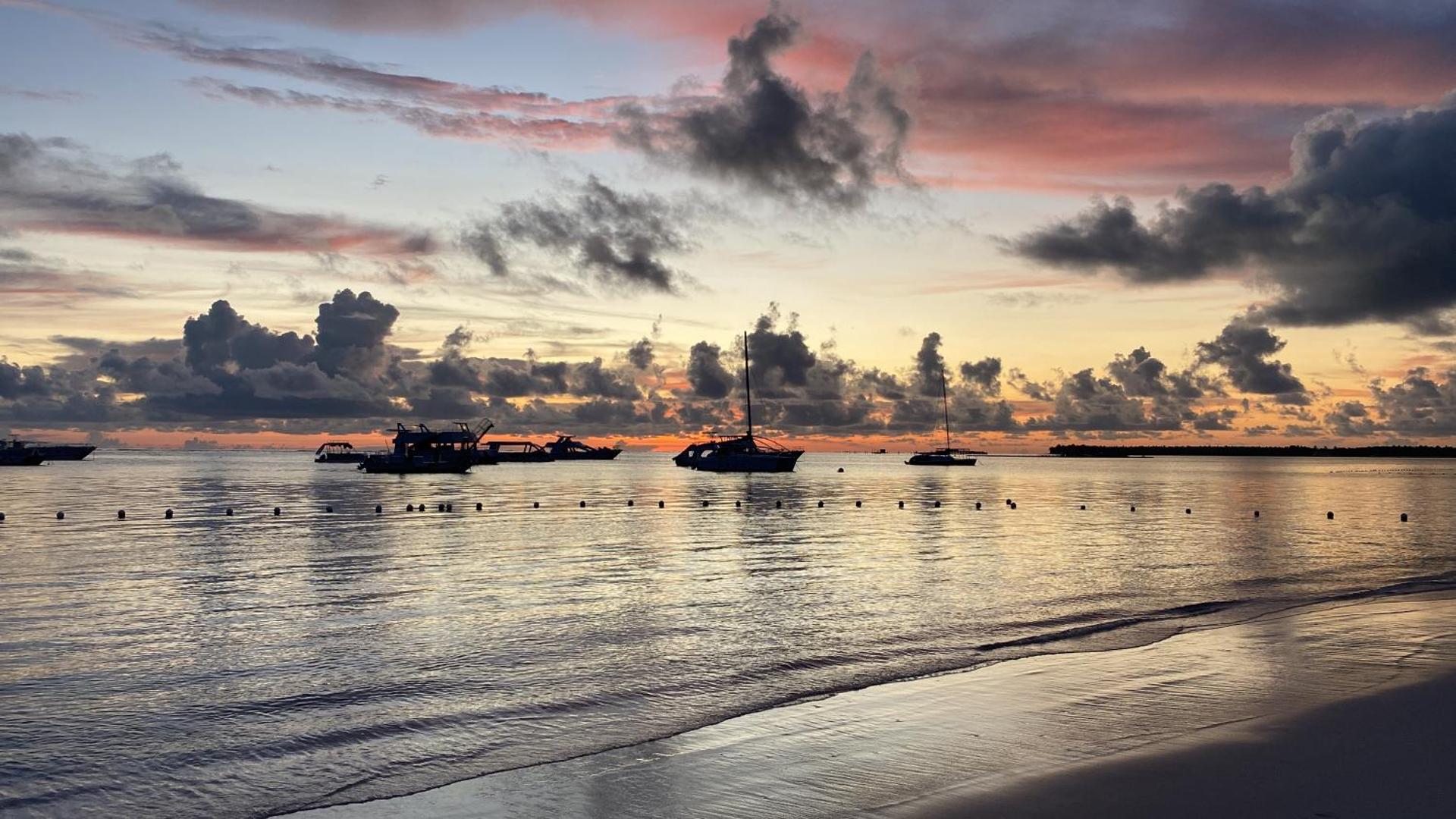 Un Lugar Único y Céntrico RD Los Corales - Photo 7