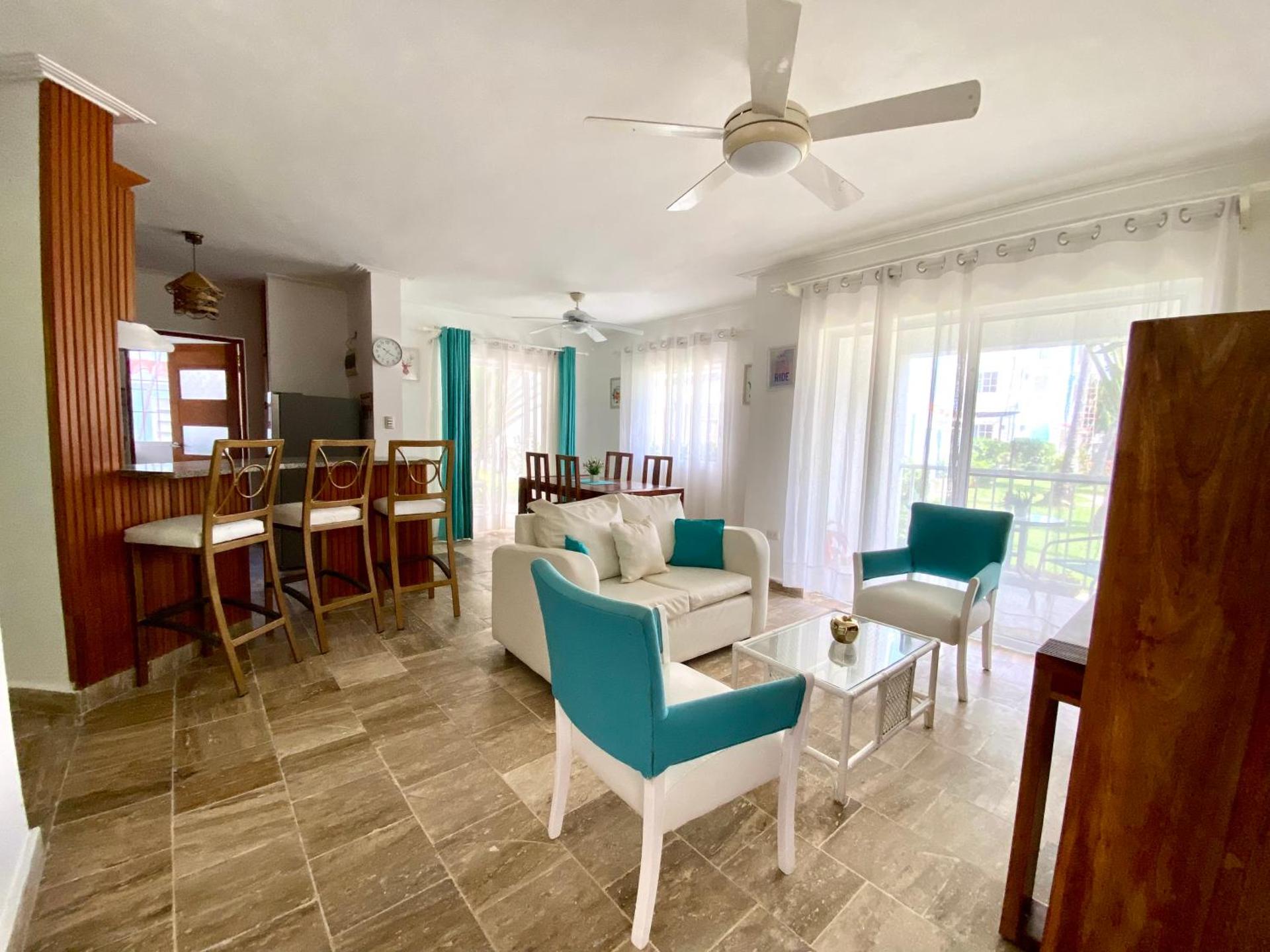 Un Lugar Único y Céntrico RD Los Corales - Photo 5