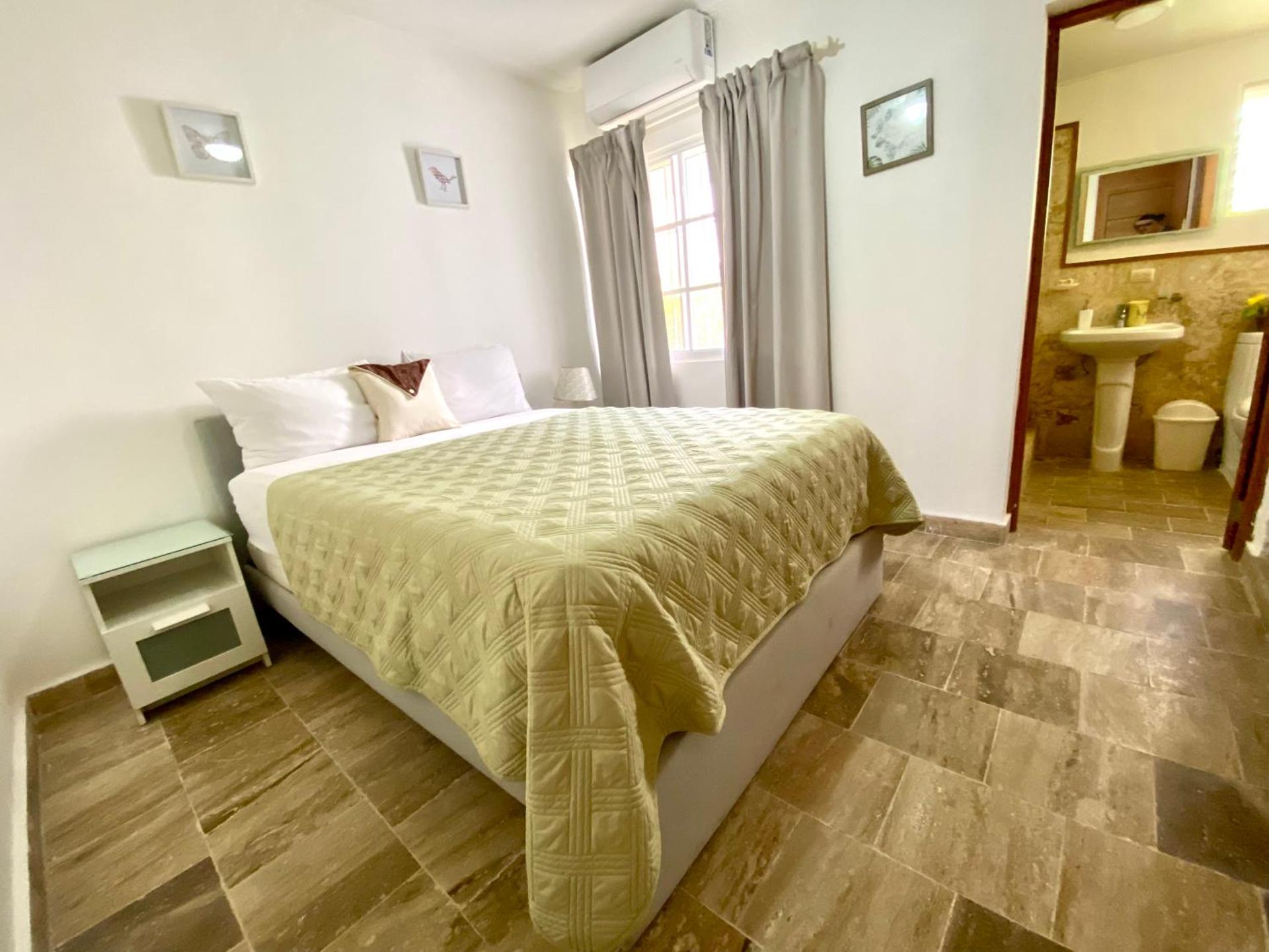 Un Lugar Único y Céntrico RD Los Corales - Photo 4