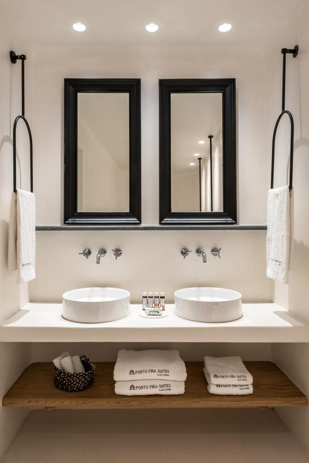 Porto Fira Suites - Photo 83