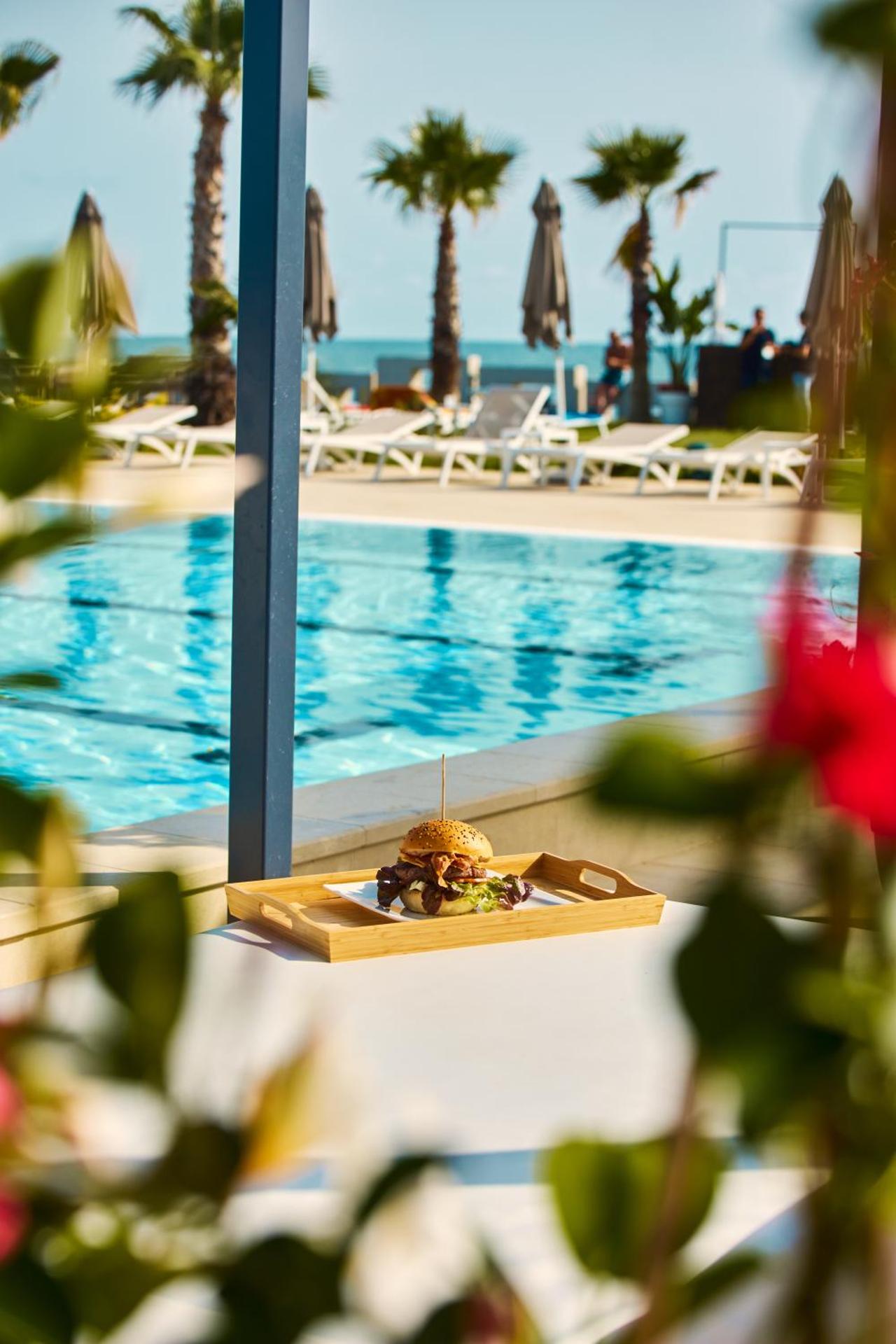 Mediterranea Hotel & Convention Center - Photo 78