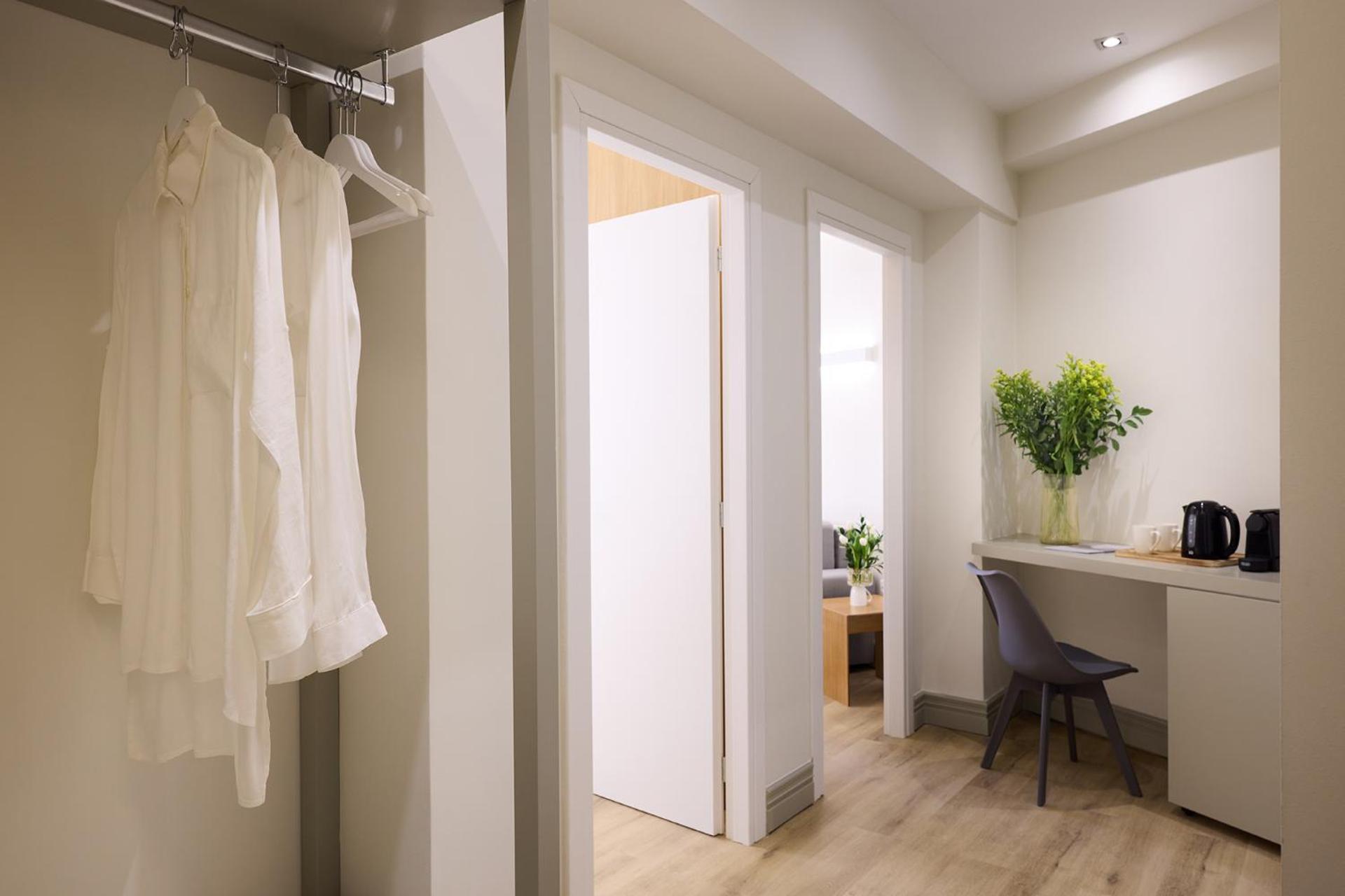 AthenSun Luxury Suites - Photo 3