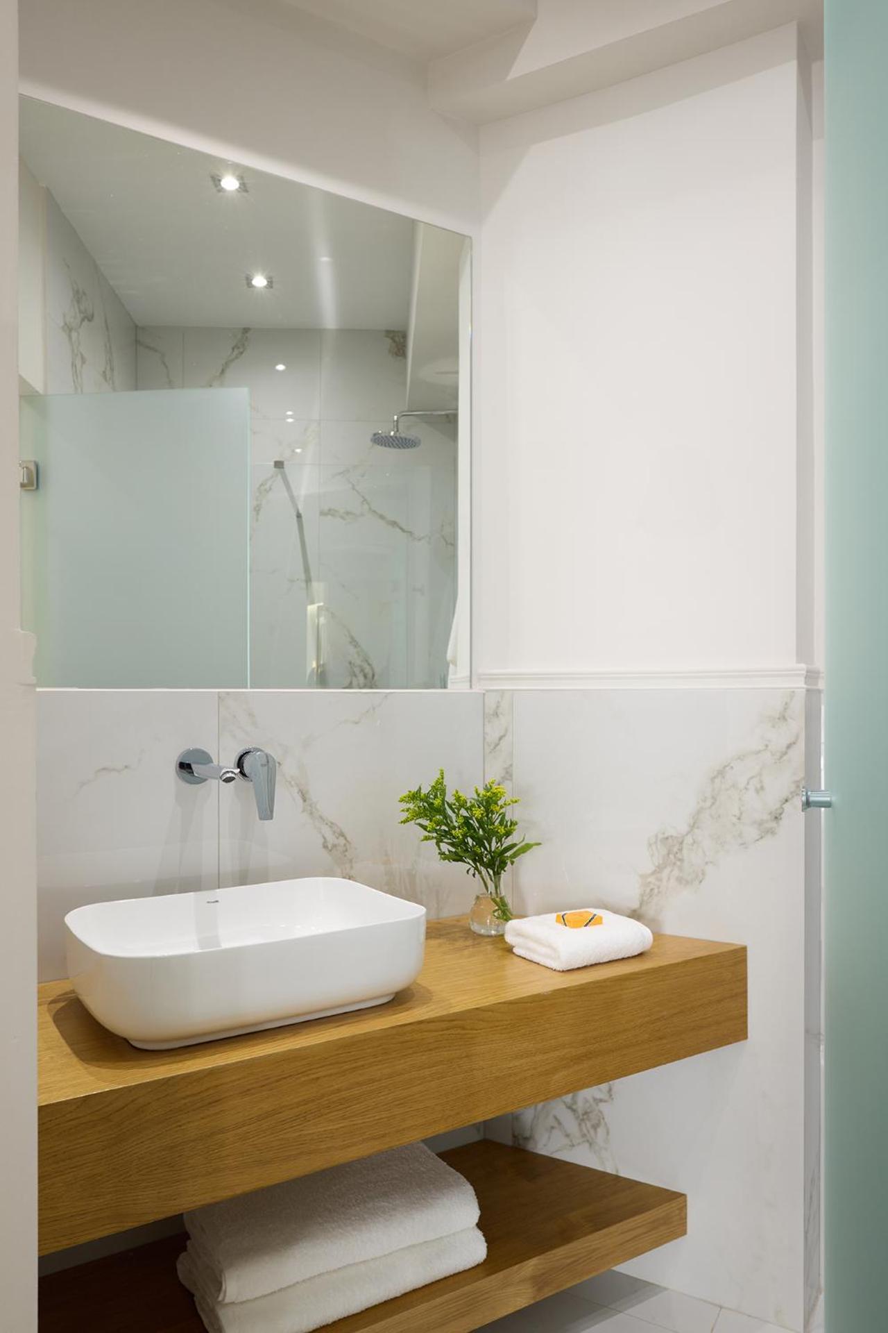 AthenSun Luxury Suites - Photo 24