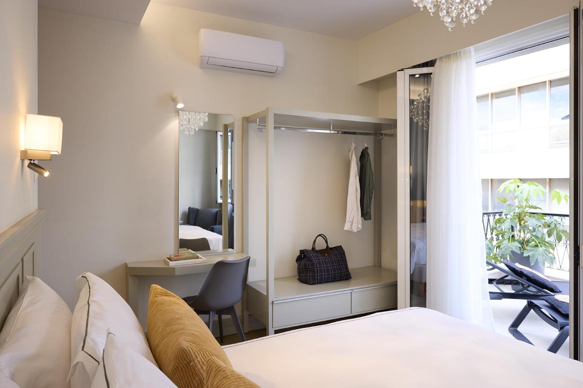 AthenSun Luxury Suites - Photo 18