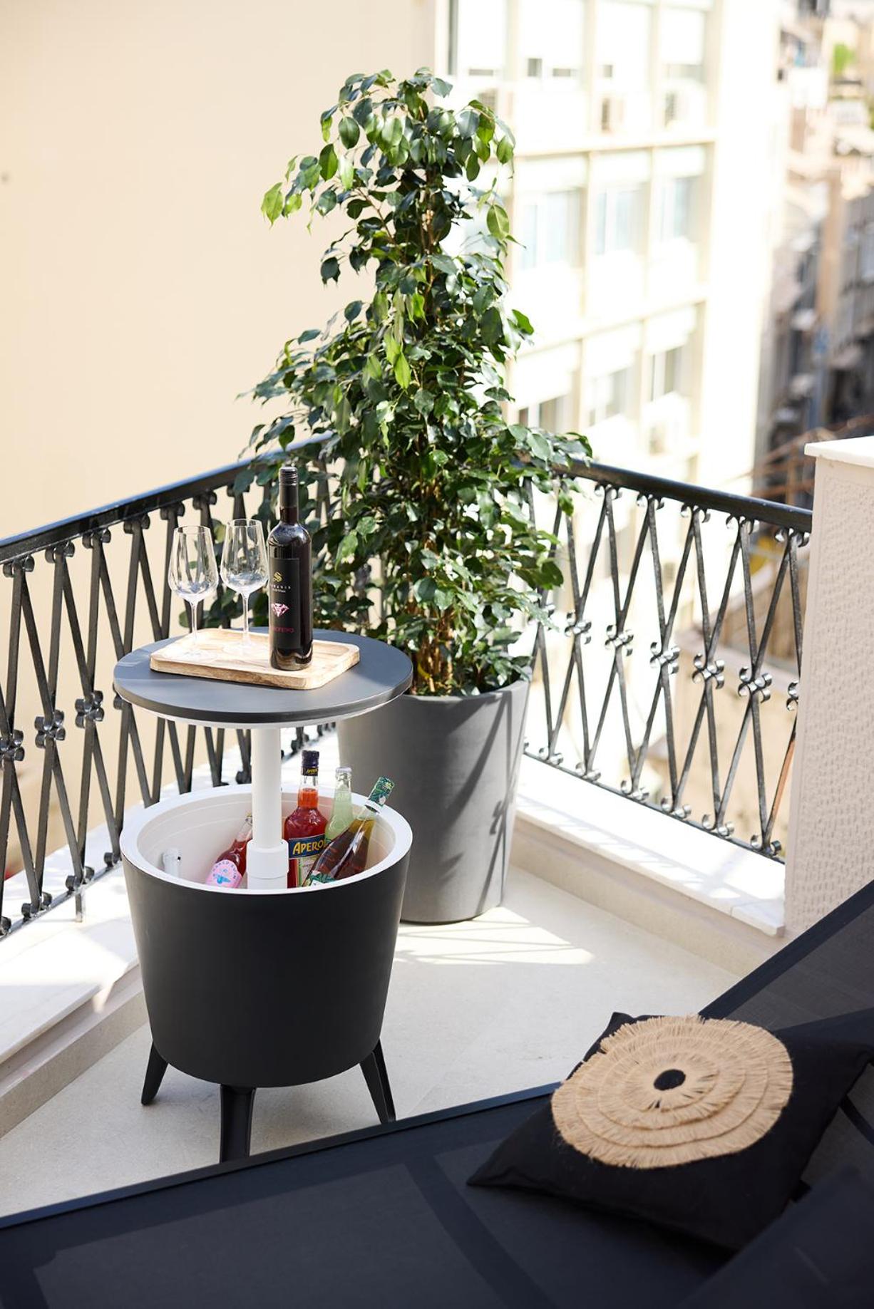 AthenSun Luxury Suites - Photo 16