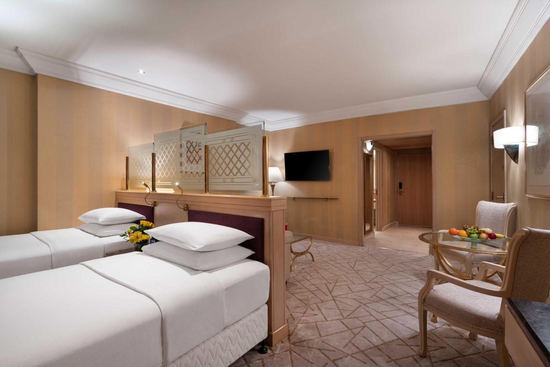 Makkah Hotel - Photo 14