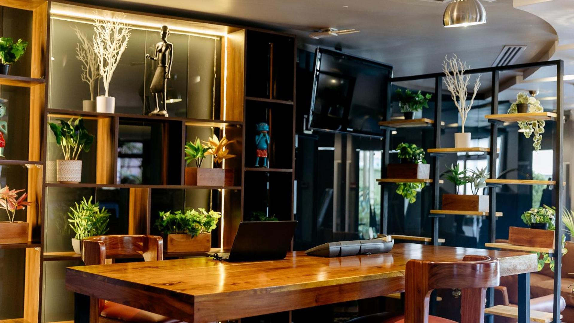 Peninsula Hotel Dar Es Salaam - Photo 3