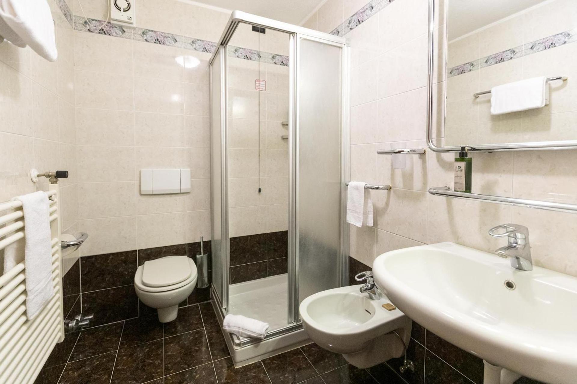 Hotel Intermonti - Photo 44