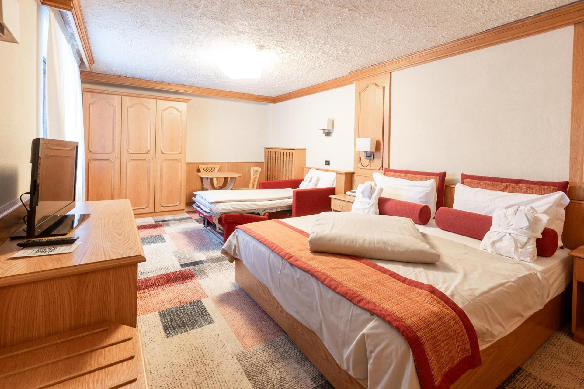 Hotel Intermonti - Photo 47