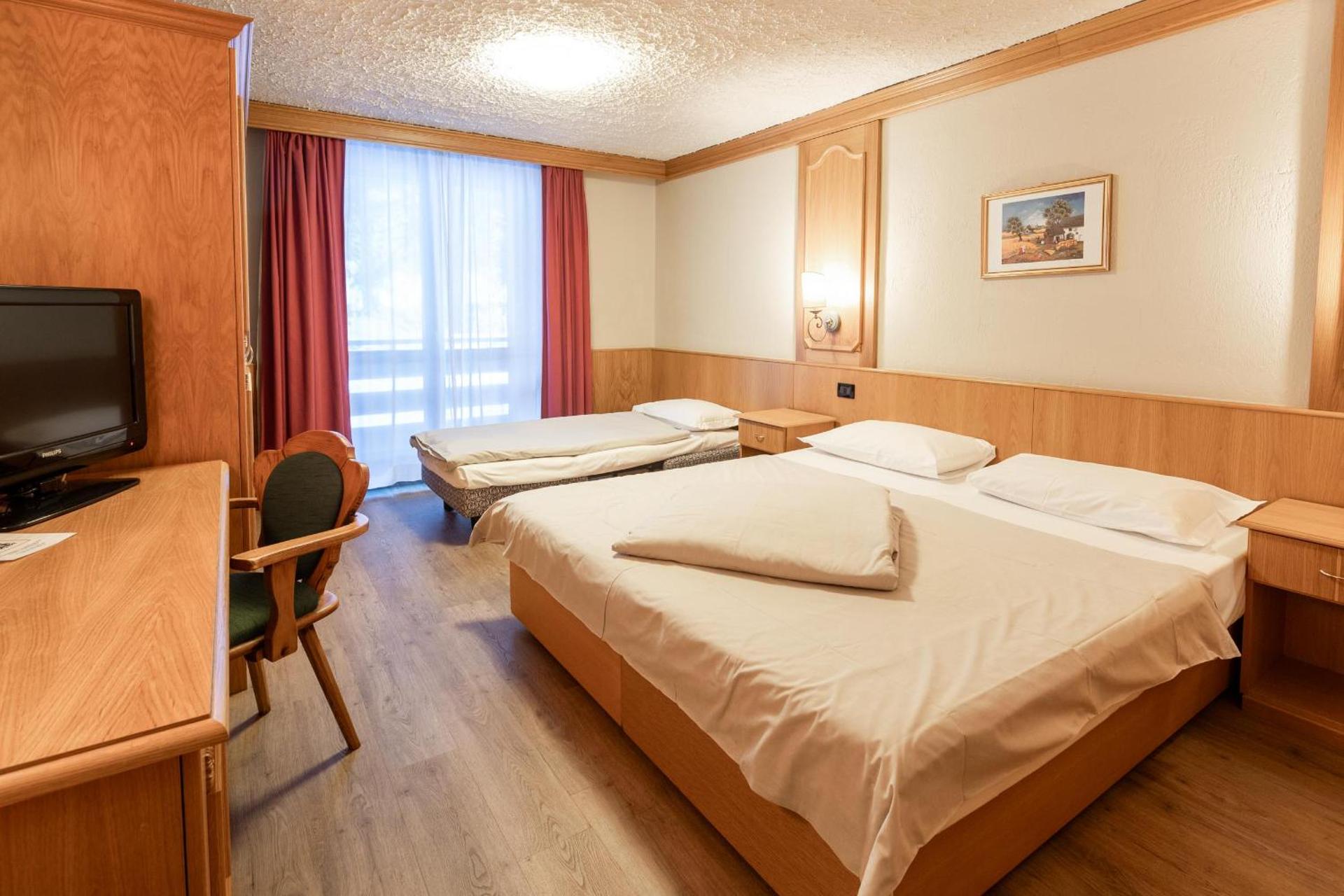 Hotel Intermonti - Photo 62