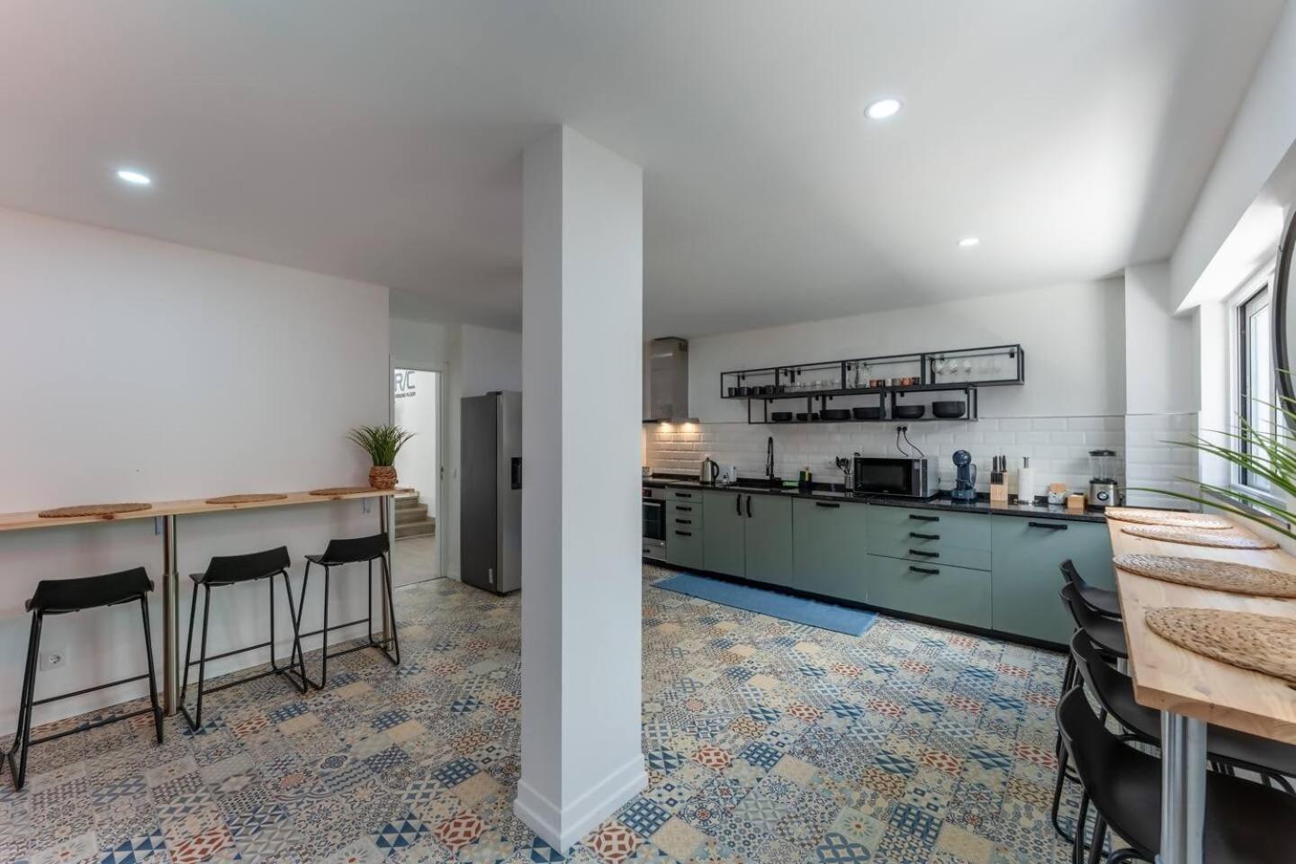 Malpique heated pool & Jacuzzi Guest House - Photo 41