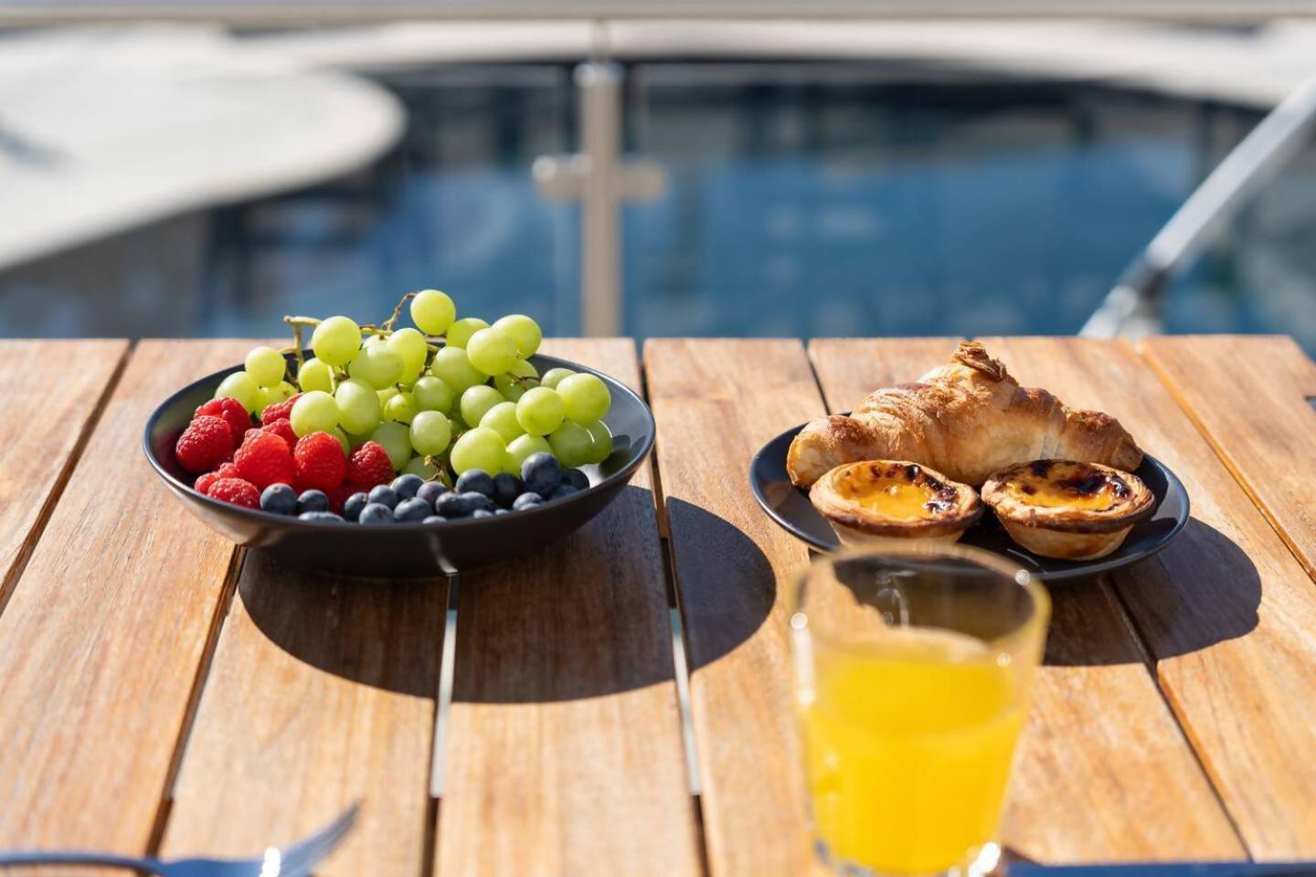 Malpique heated pool & Jacuzzi Guest House - Photo 40